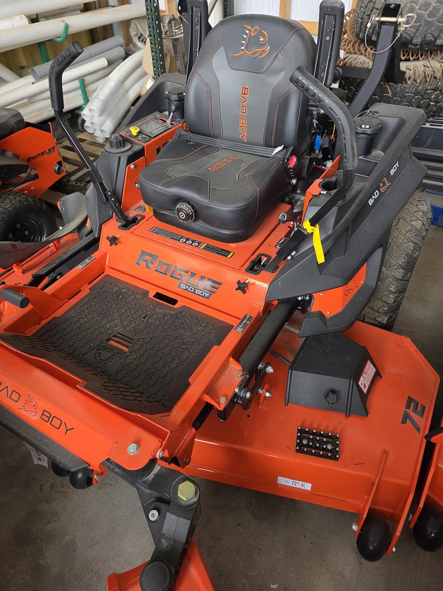 2025 Bad Boy OUTLAW ROGUE 7200 Lawn Mower