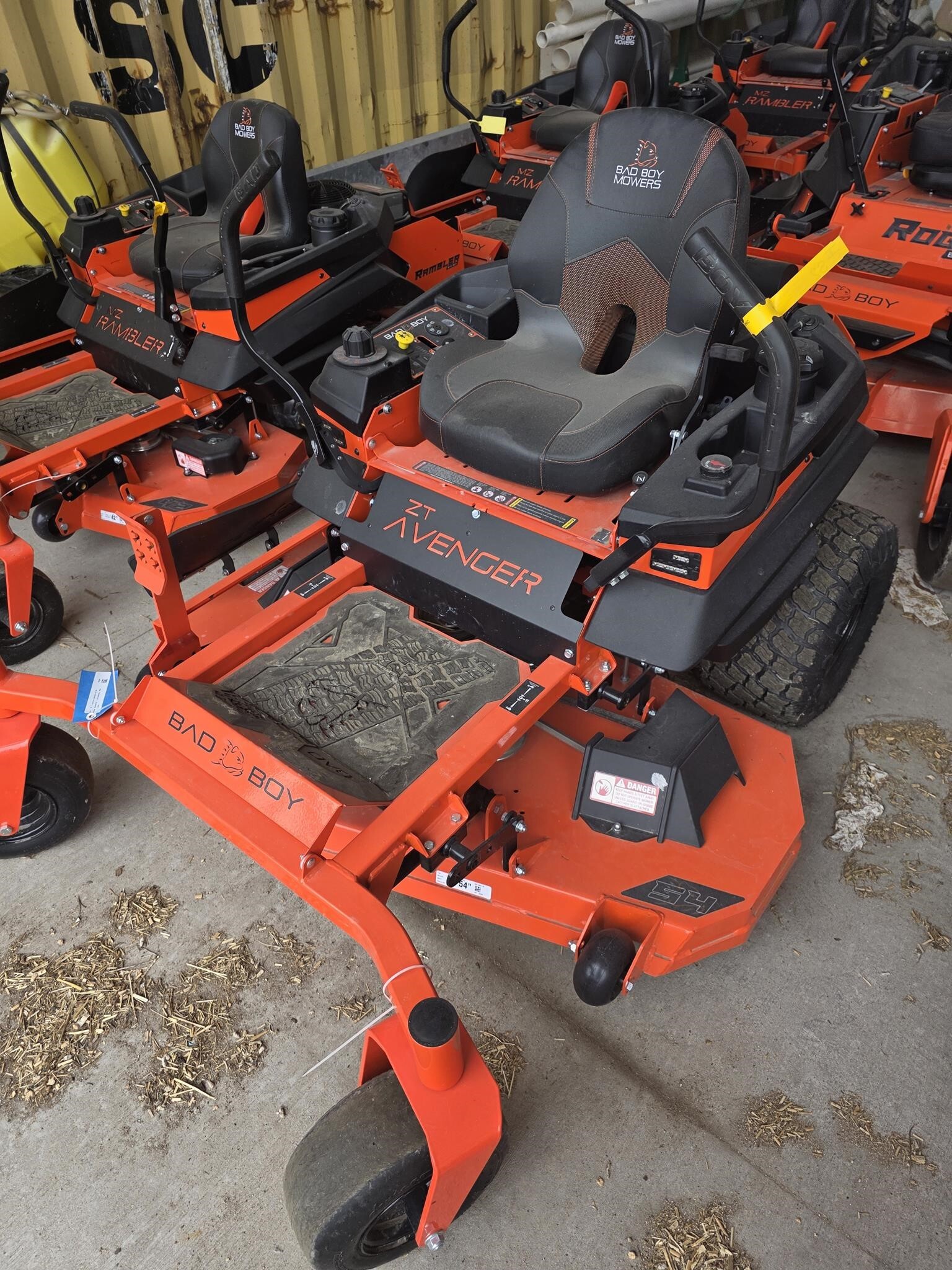 2025 Bad Boy ZT AVENGER 5400 Lawn Mower
