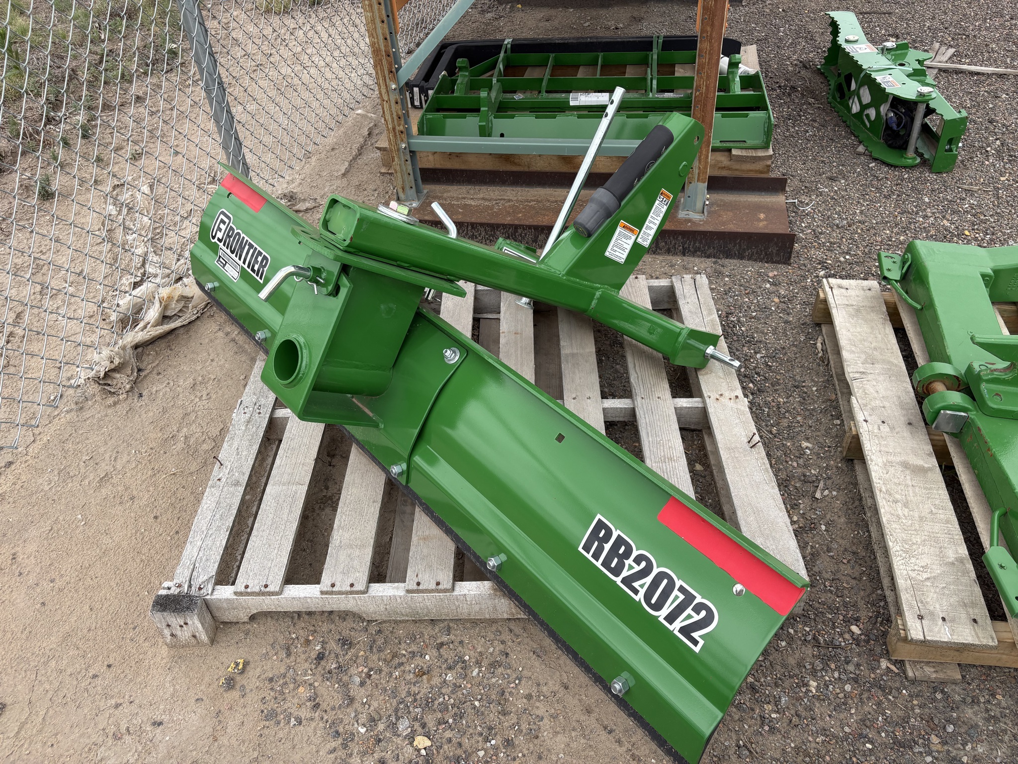 2023 Frontier RB2072 Blade