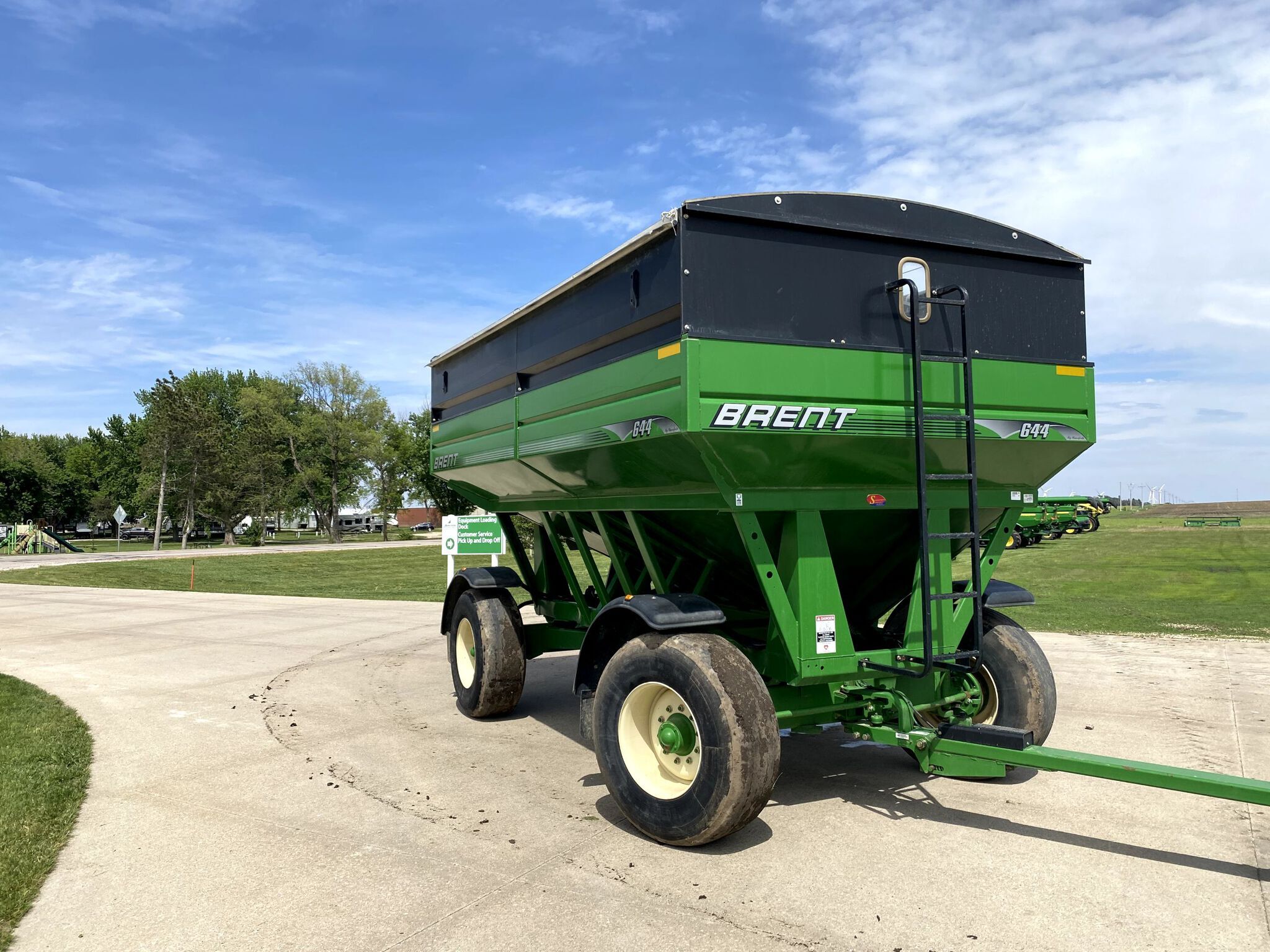 2011 Brent 644 Gravity Wagon