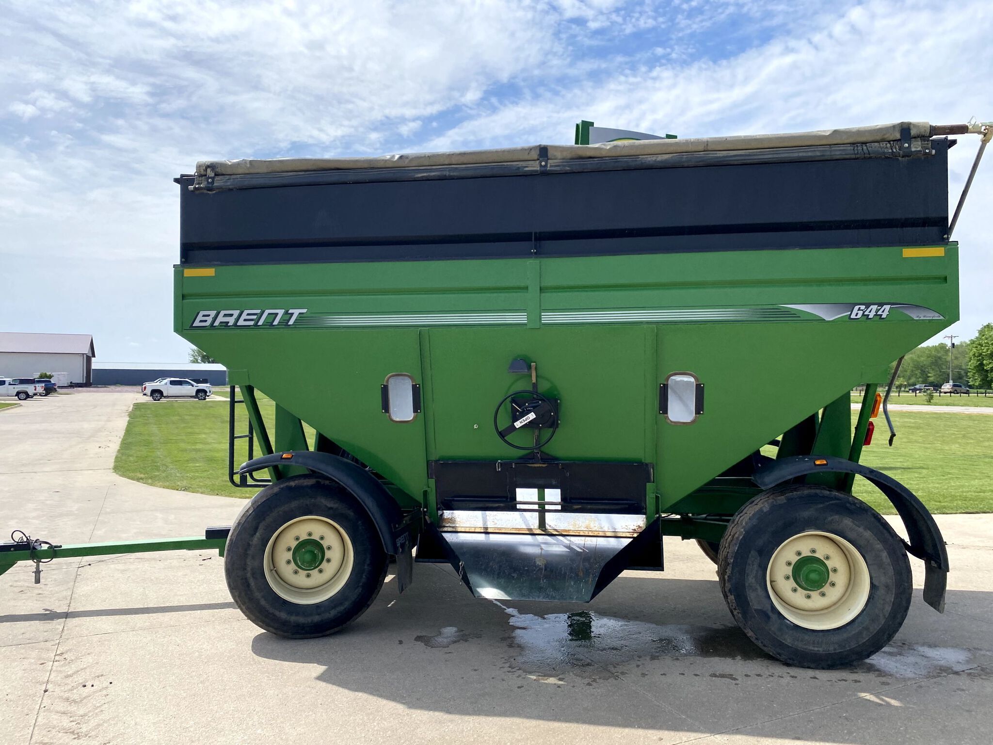 2011 Brent 644 Gravity Wagon