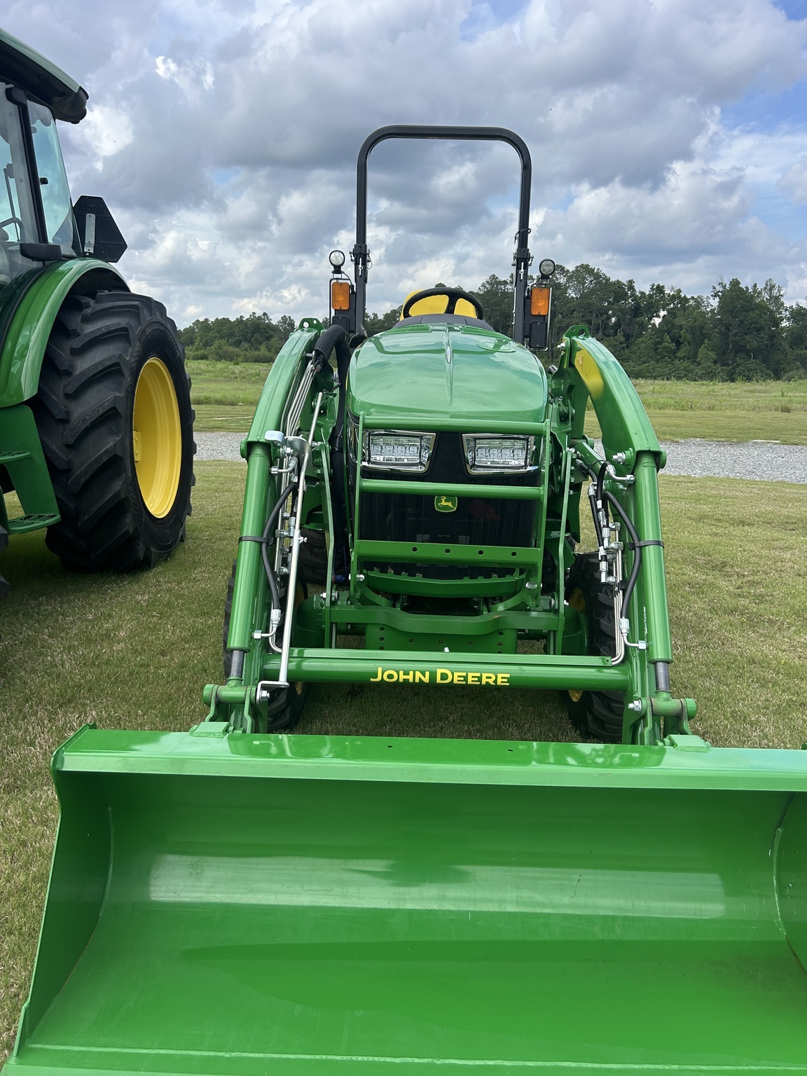 2025 John Deere 3039R Tractor