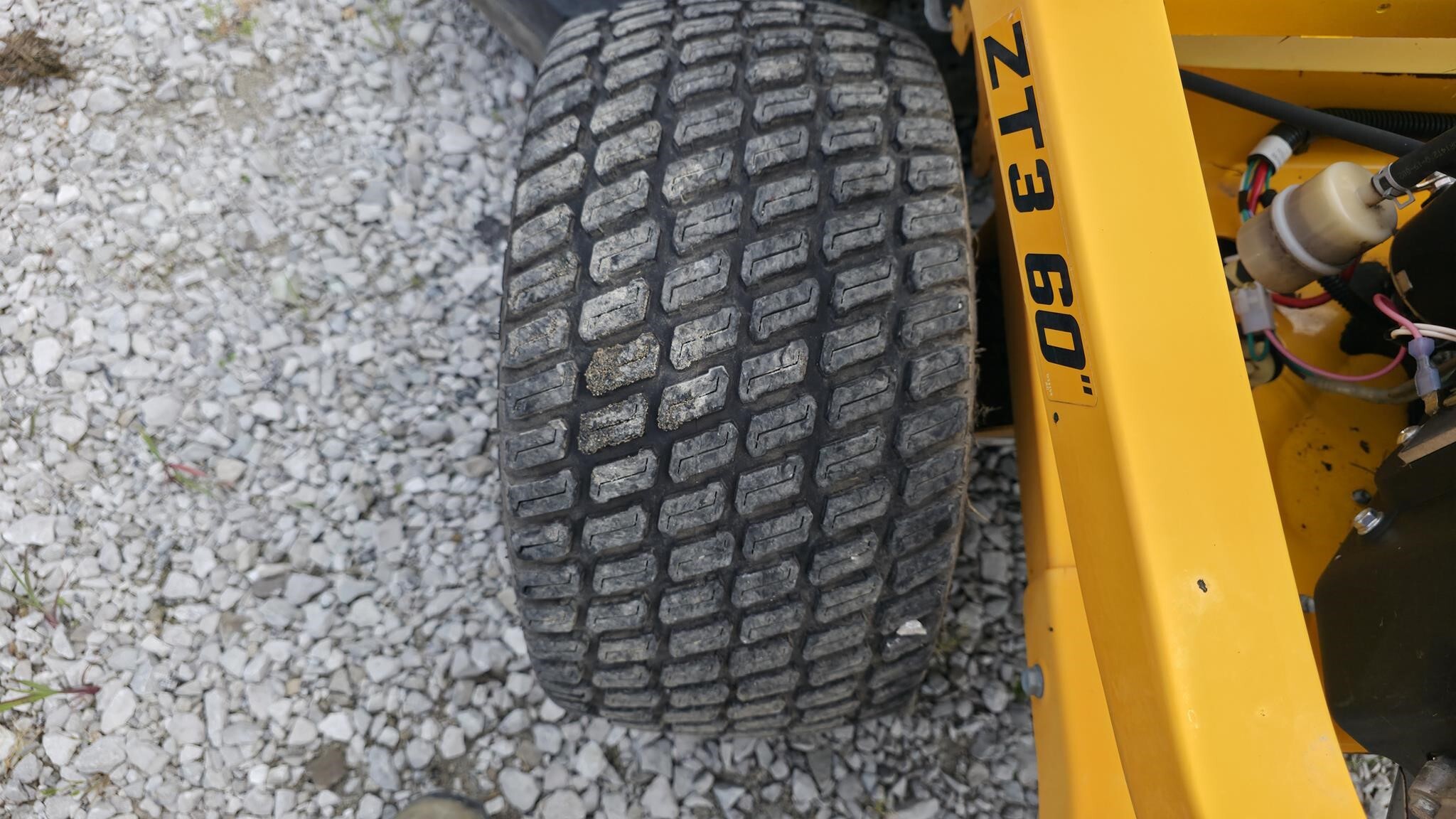 2023 Cub Cadet ULTIMA ZT3 60 Lawn Mower