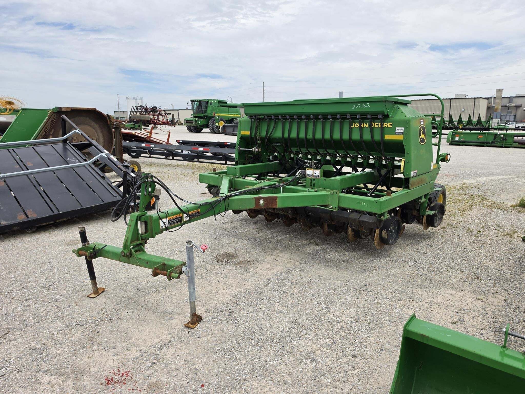 2009 John Deere 1590 Drill