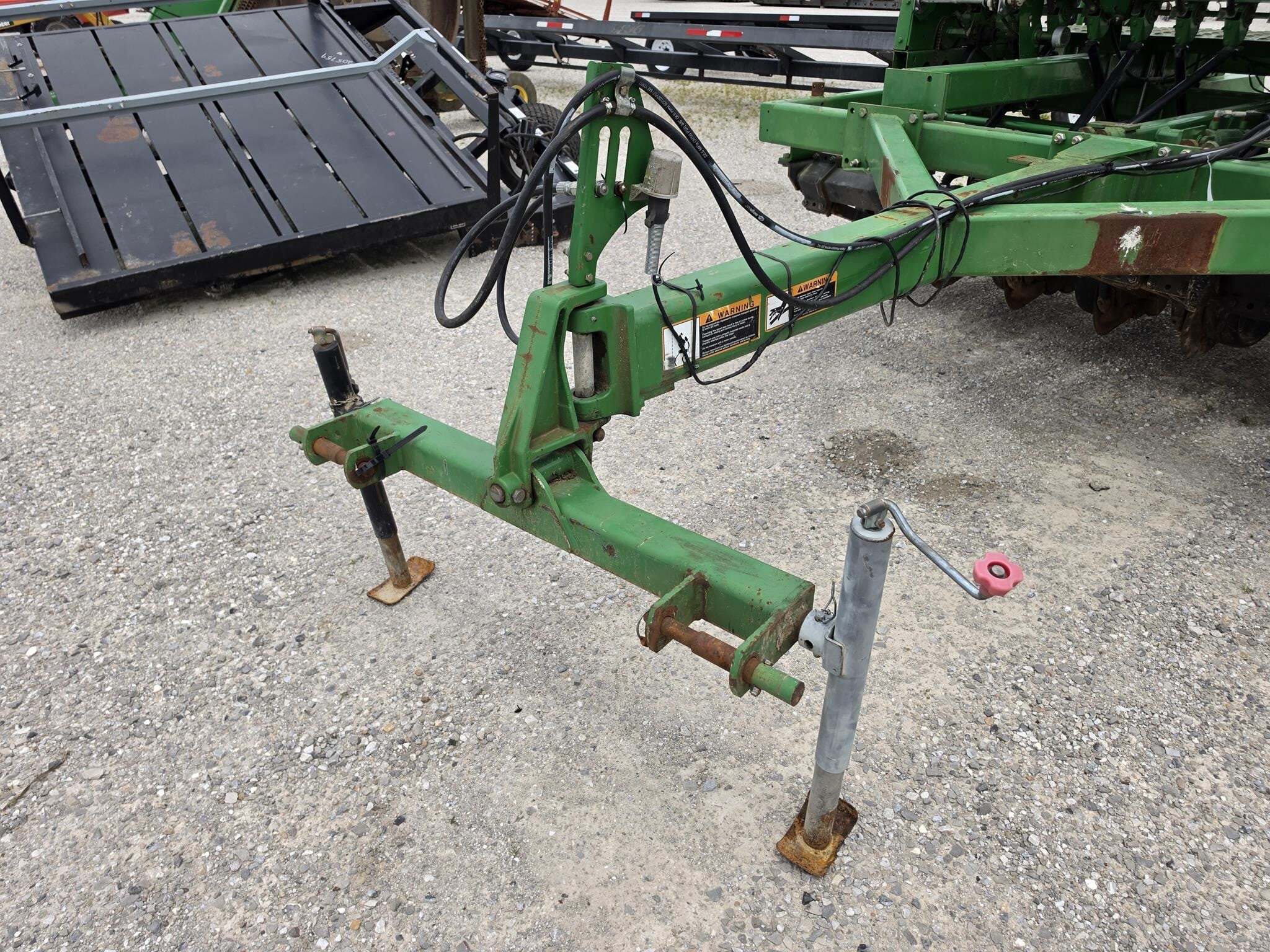 2009 John Deere 1590 Drill
