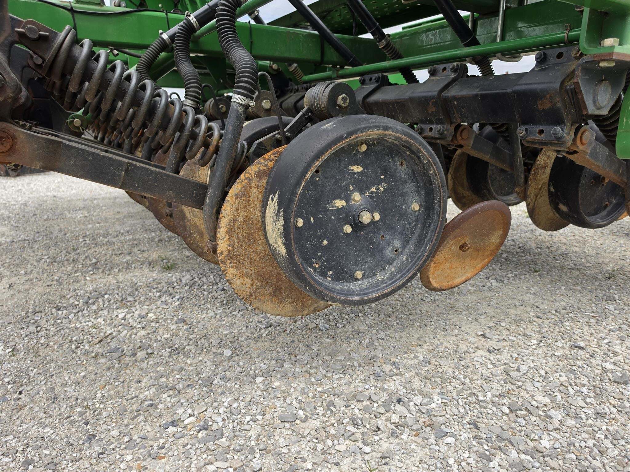 2009 John Deere 1590 Drill