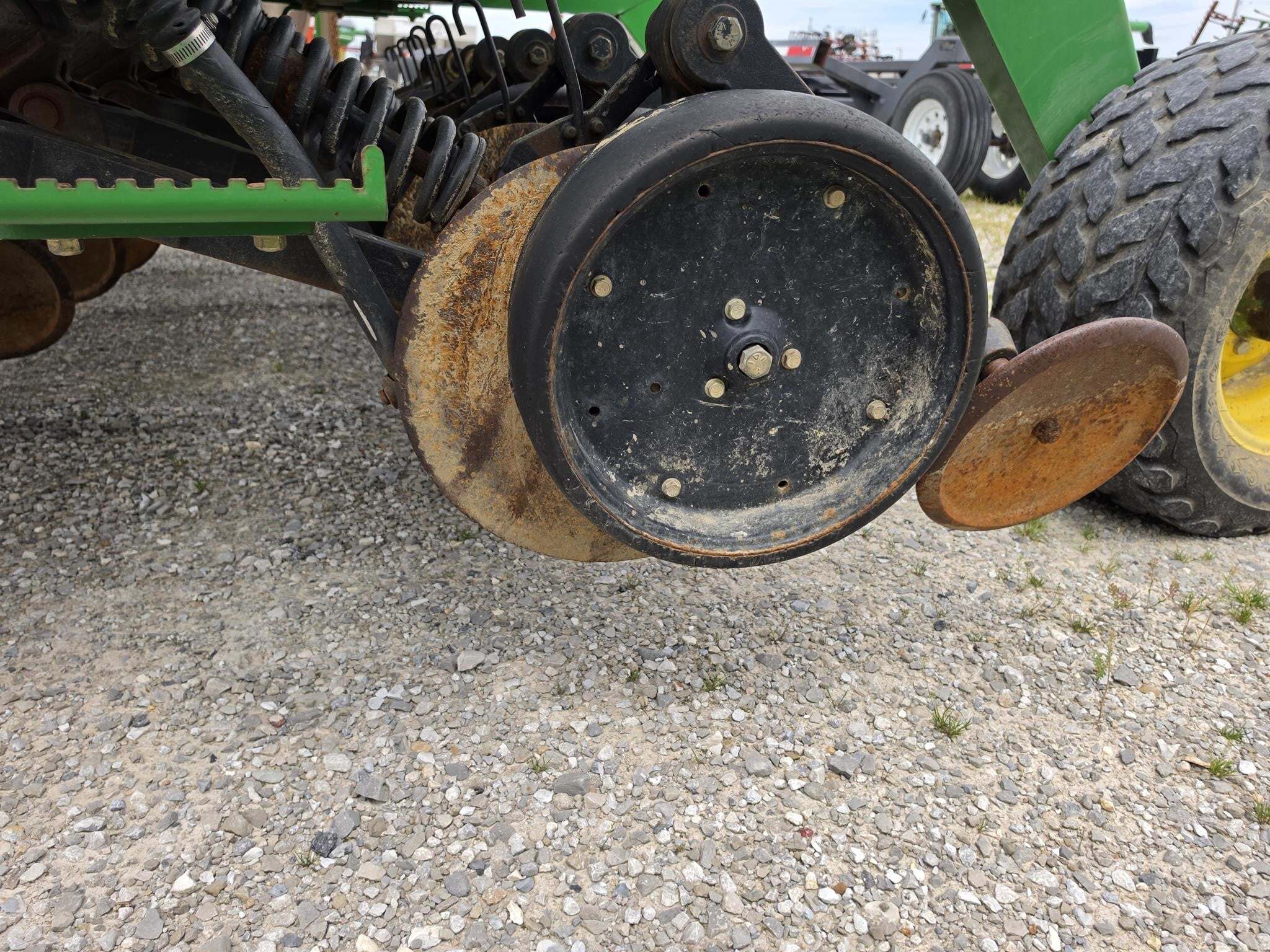 2009 John Deere 1590 Drill
