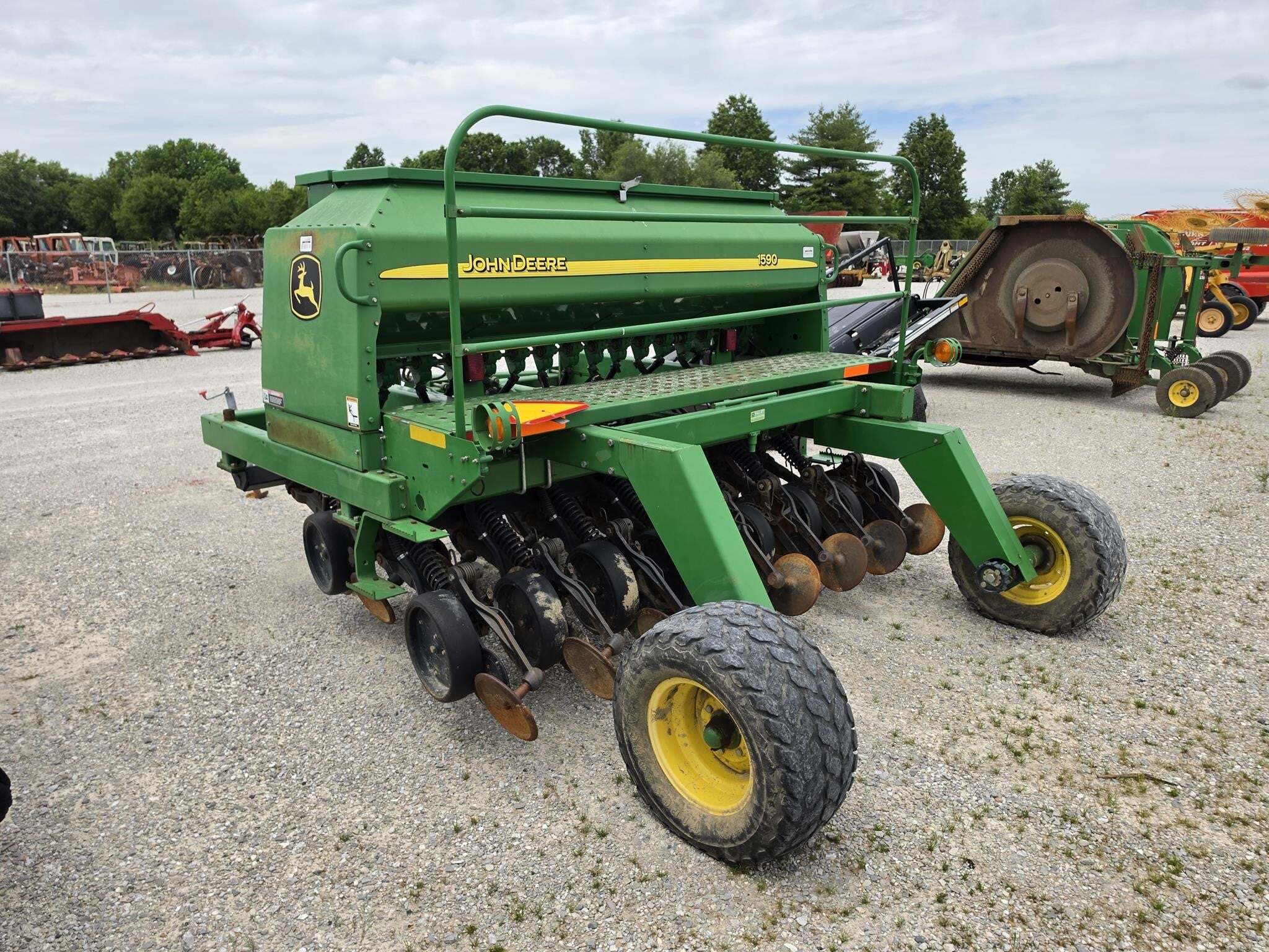 2009 John Deere 1590 Drill
