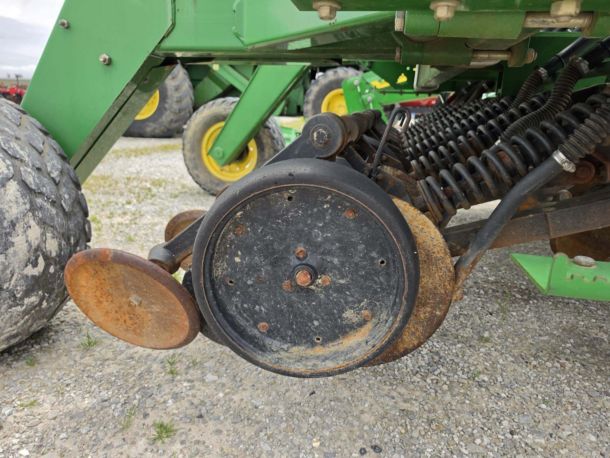 2009 John Deere 1590 Drill