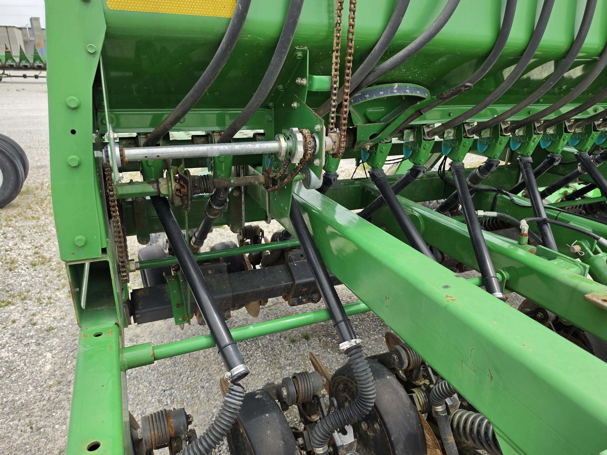 2009 John Deere 1590 Drill