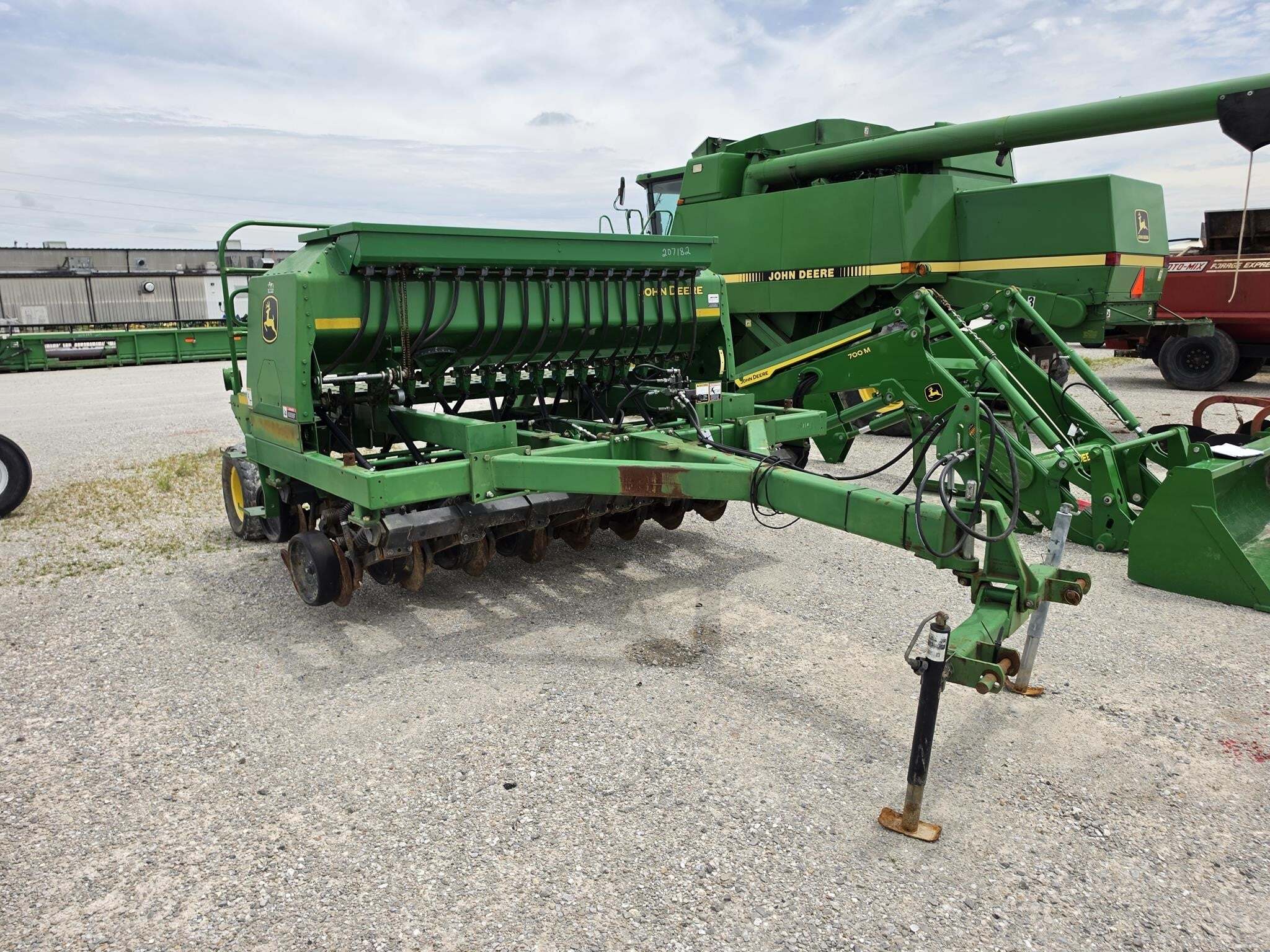 2009 John Deere 1590 Drill