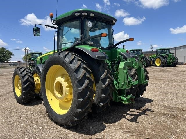 2014 John Deere 8370R Tractor