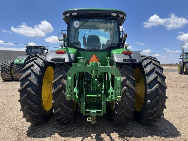 2014 John Deere 8370R Tractor