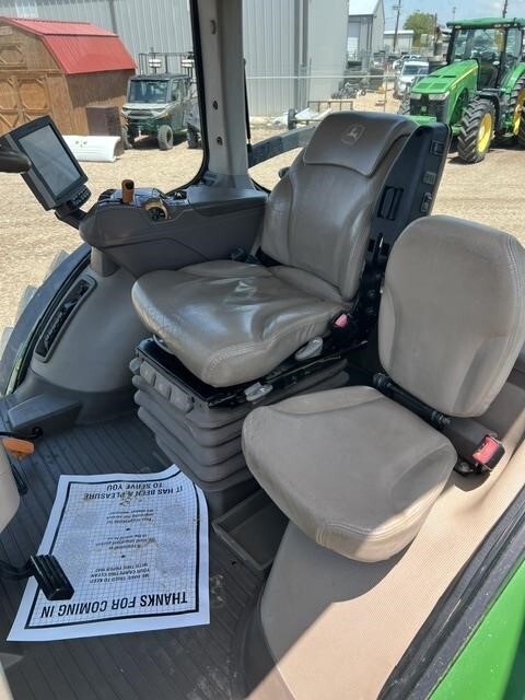 2014 John Deere 8370R Tractor