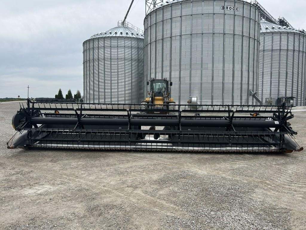 2013 Gleaner 9250 Platform