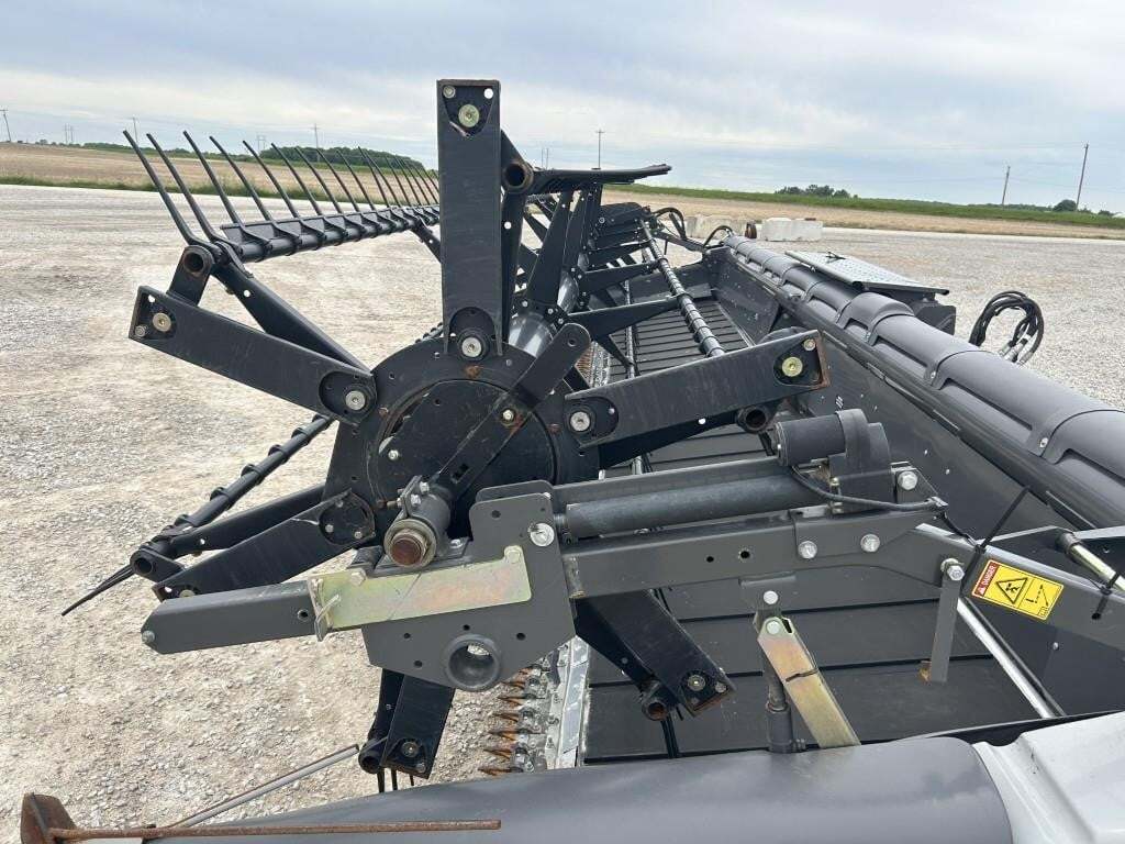2013 Gleaner 9250 Platform