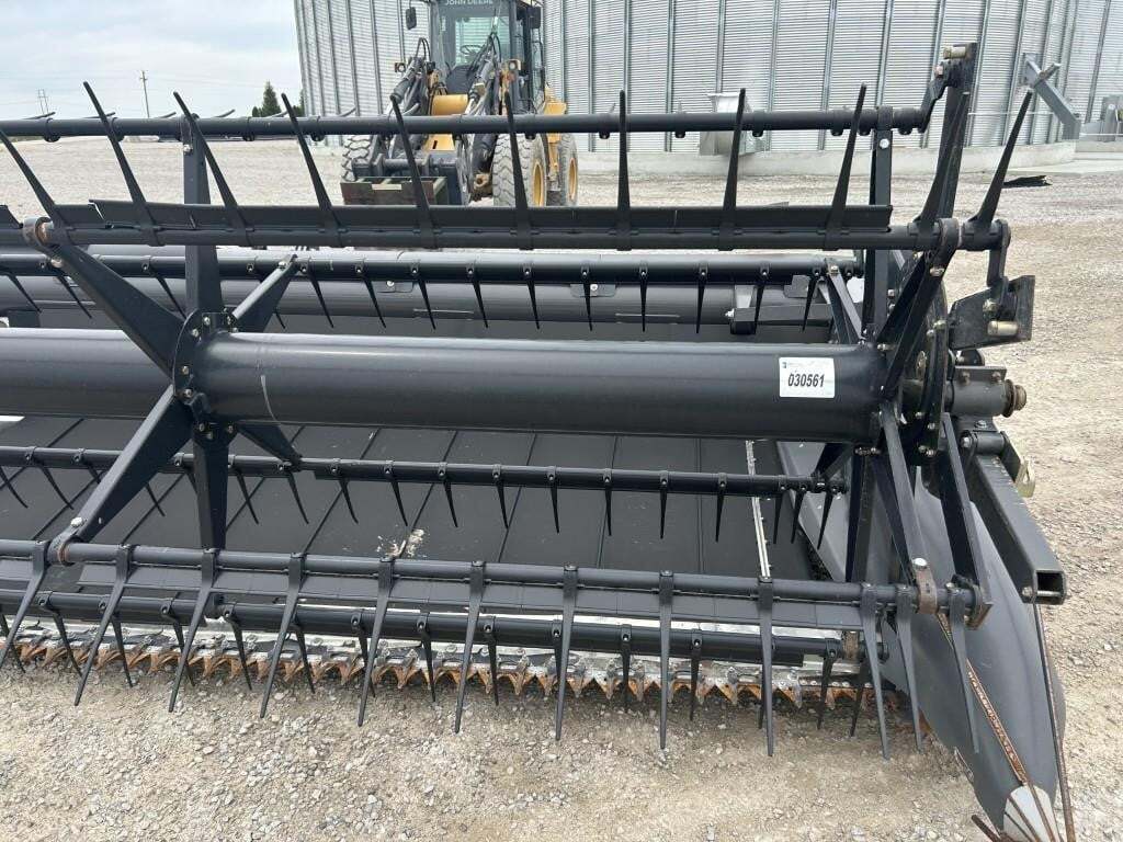 2013 Gleaner 9250 Platform