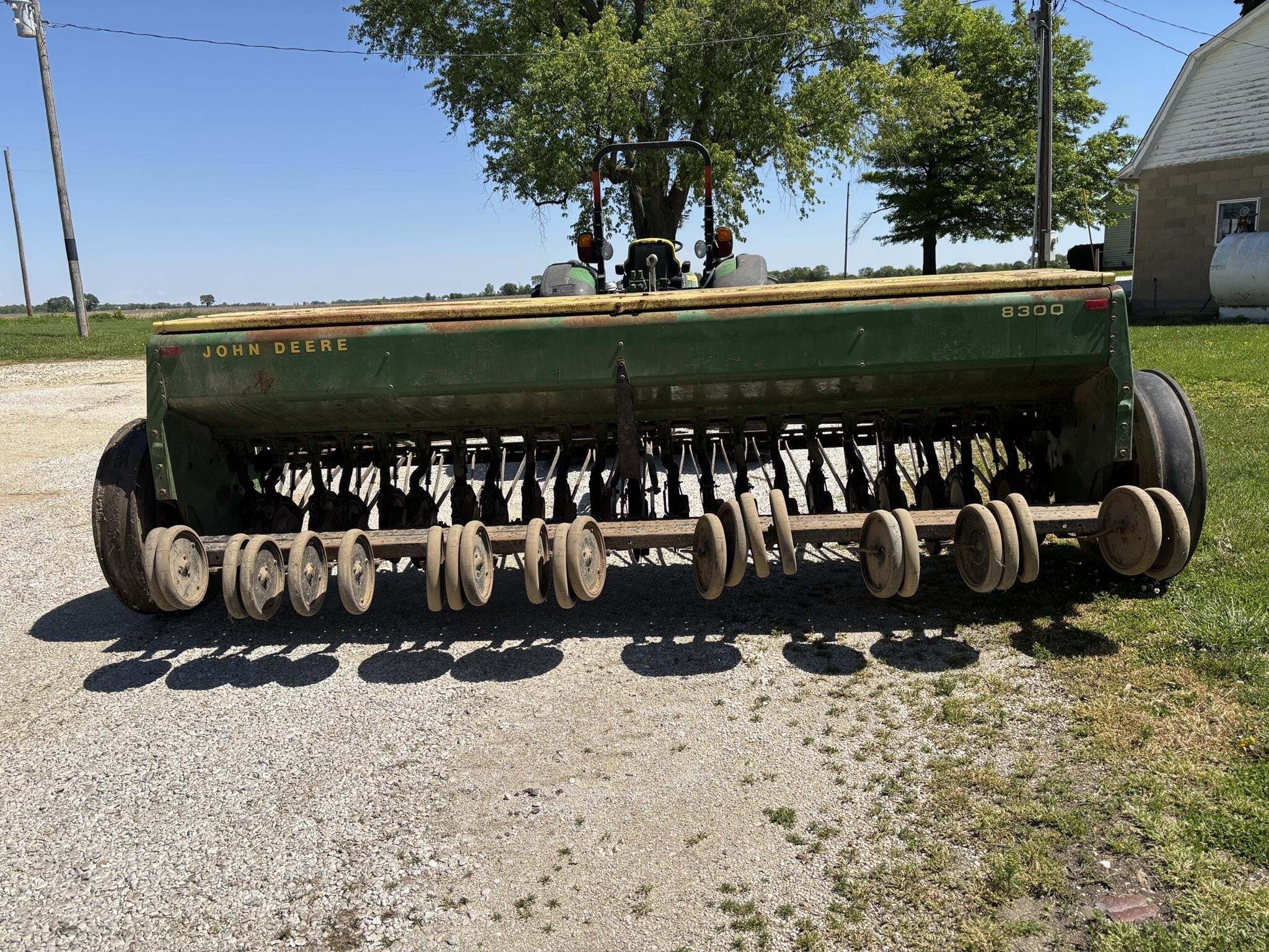  John Deere 8300 Drill