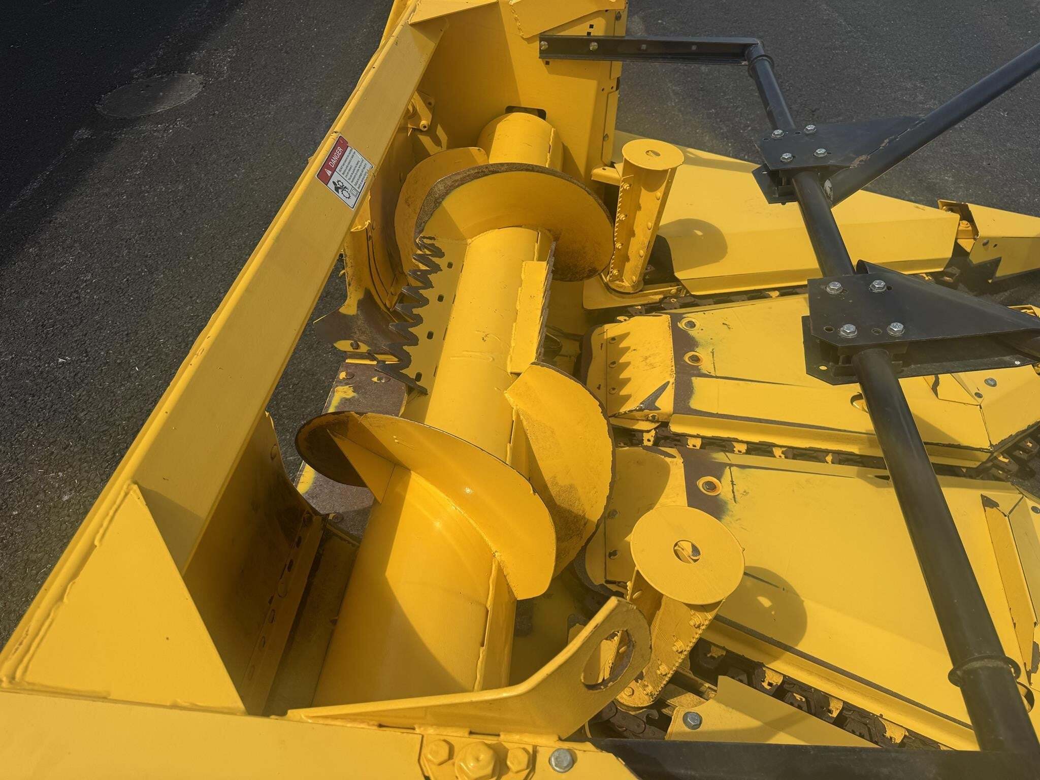 2015 New Holland 3PN Pull-Type Forage Harvester