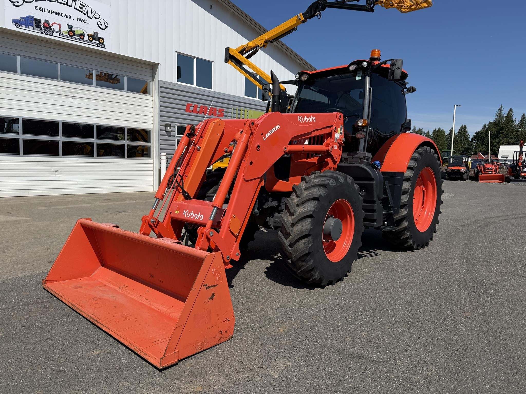 2022 Kubota M7-132 DELUXE Tractor