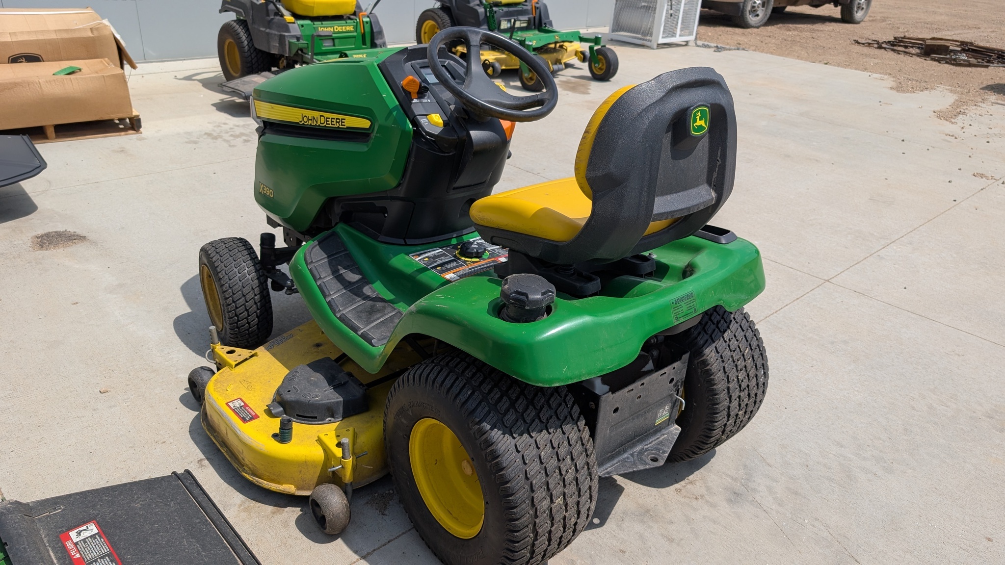 2016 John Deere X390 Lawn Mower