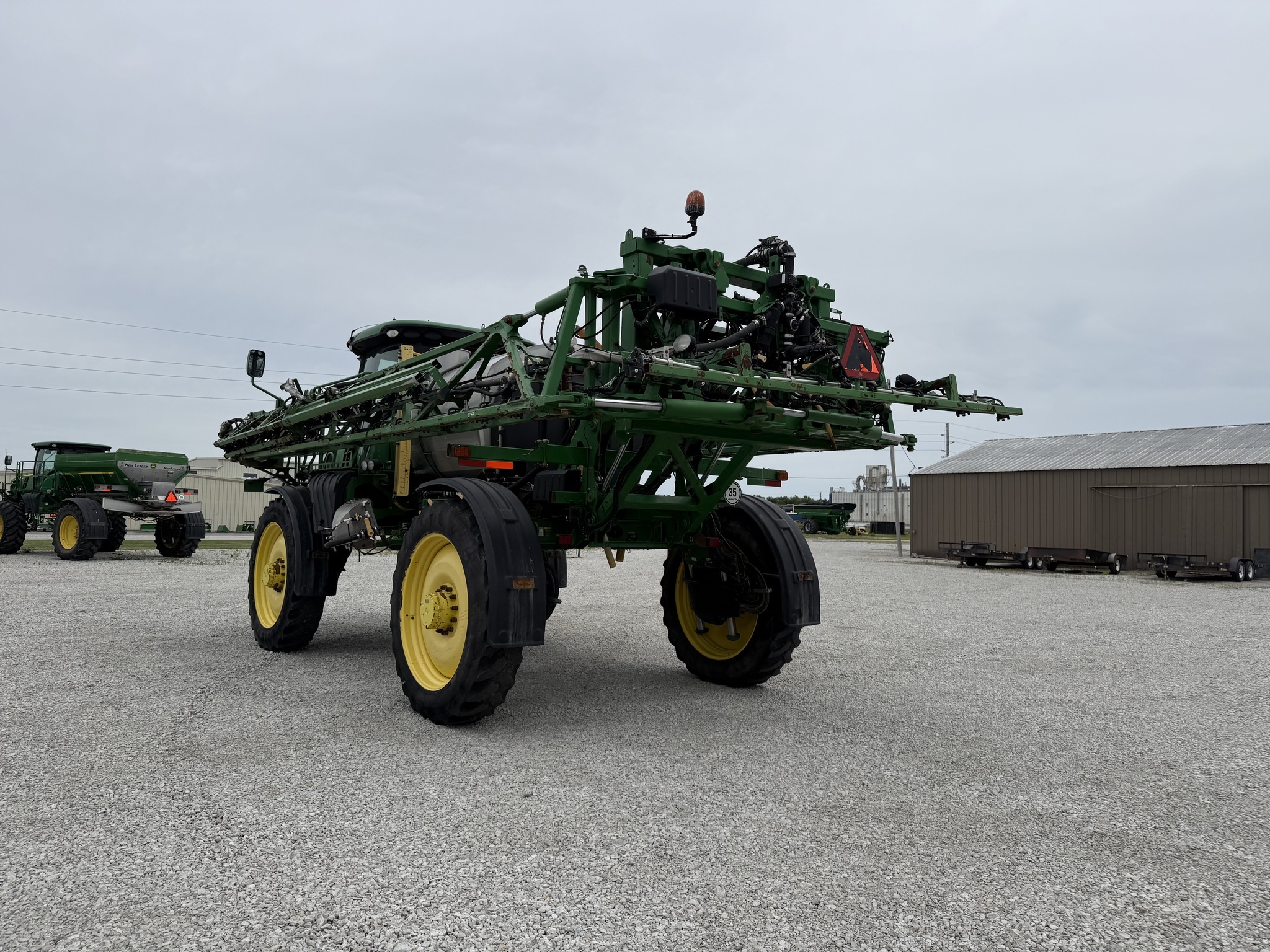 2018 John Deere R4038 Self-Propelled Sprayer
