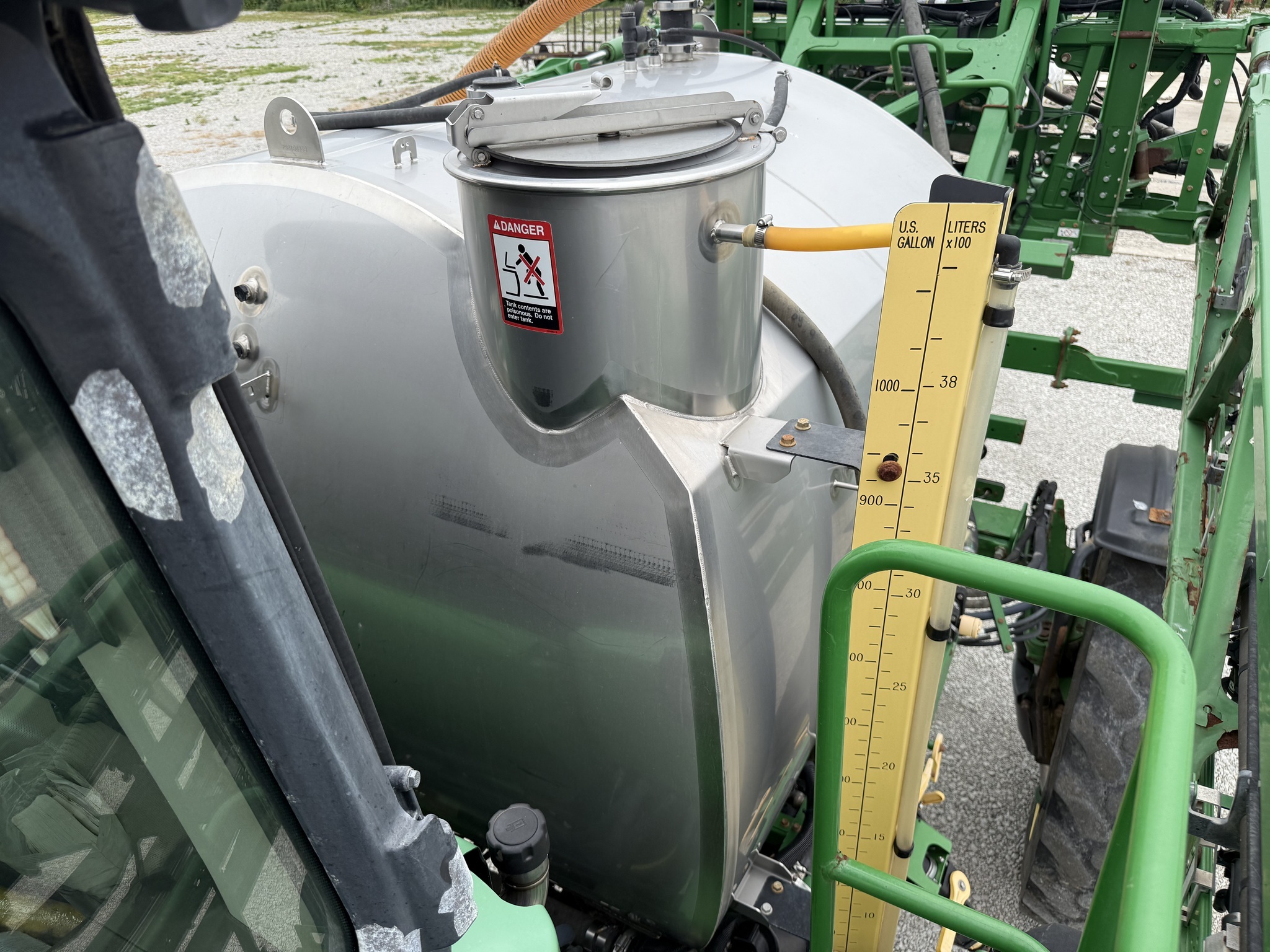 2018 John Deere R4038 Self-Propelled Sprayer