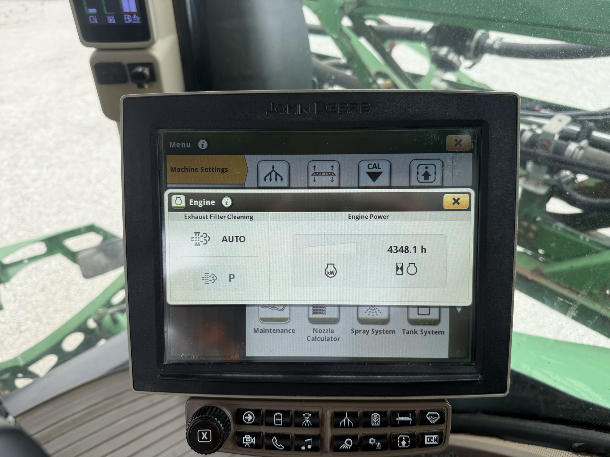 2018 John Deere R4038 Self-Propelled Sprayer