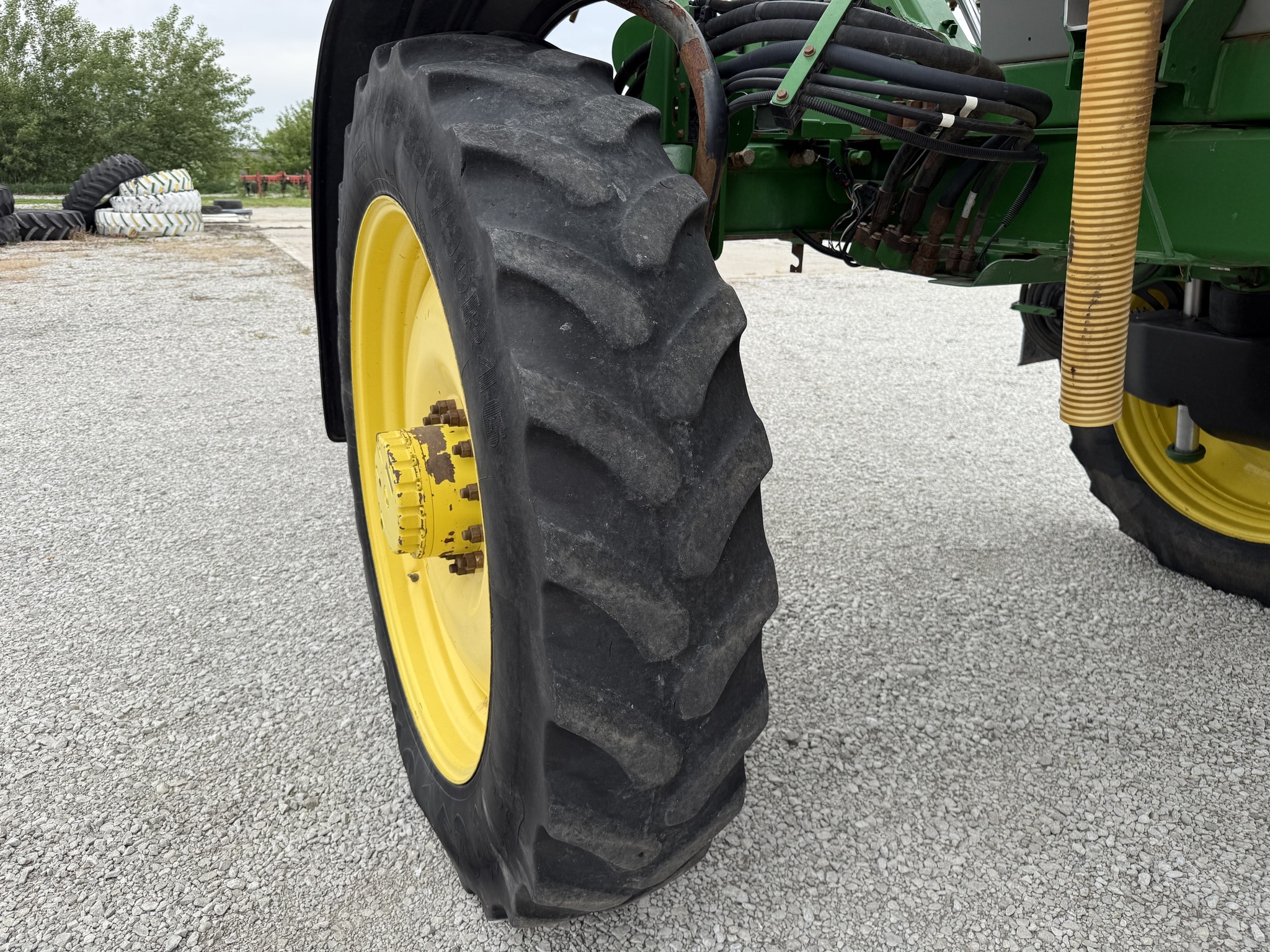 2018 John Deere R4038 Self-Propelled Sprayer