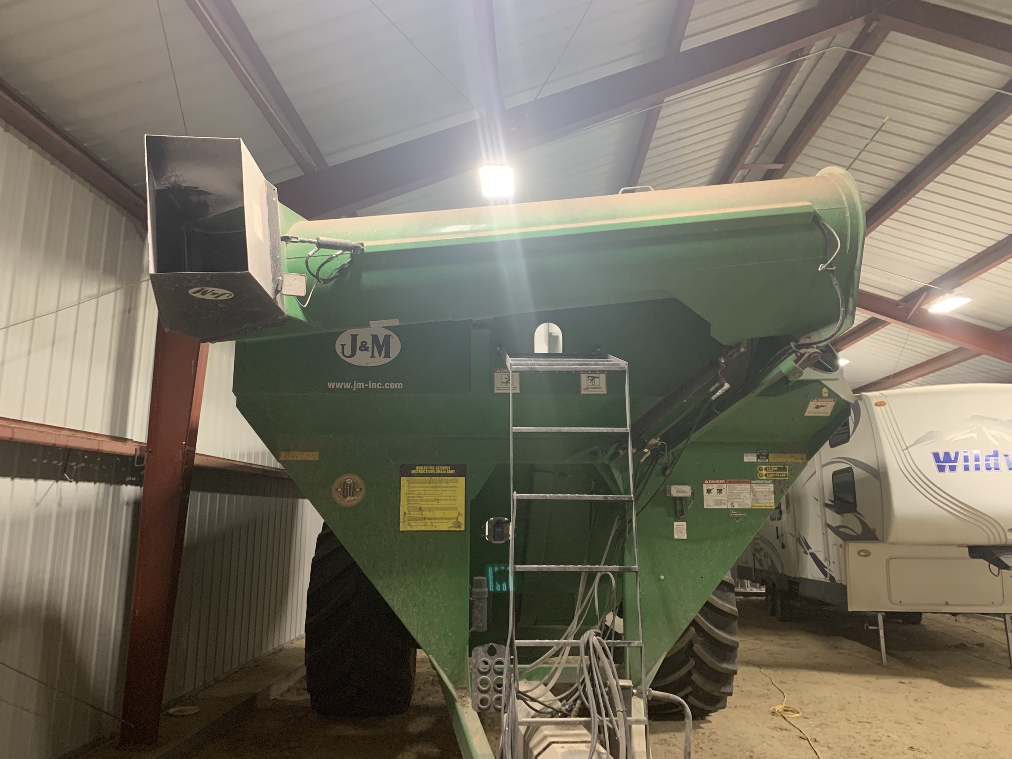 2020 J&M 1051-22 Grain Cart
