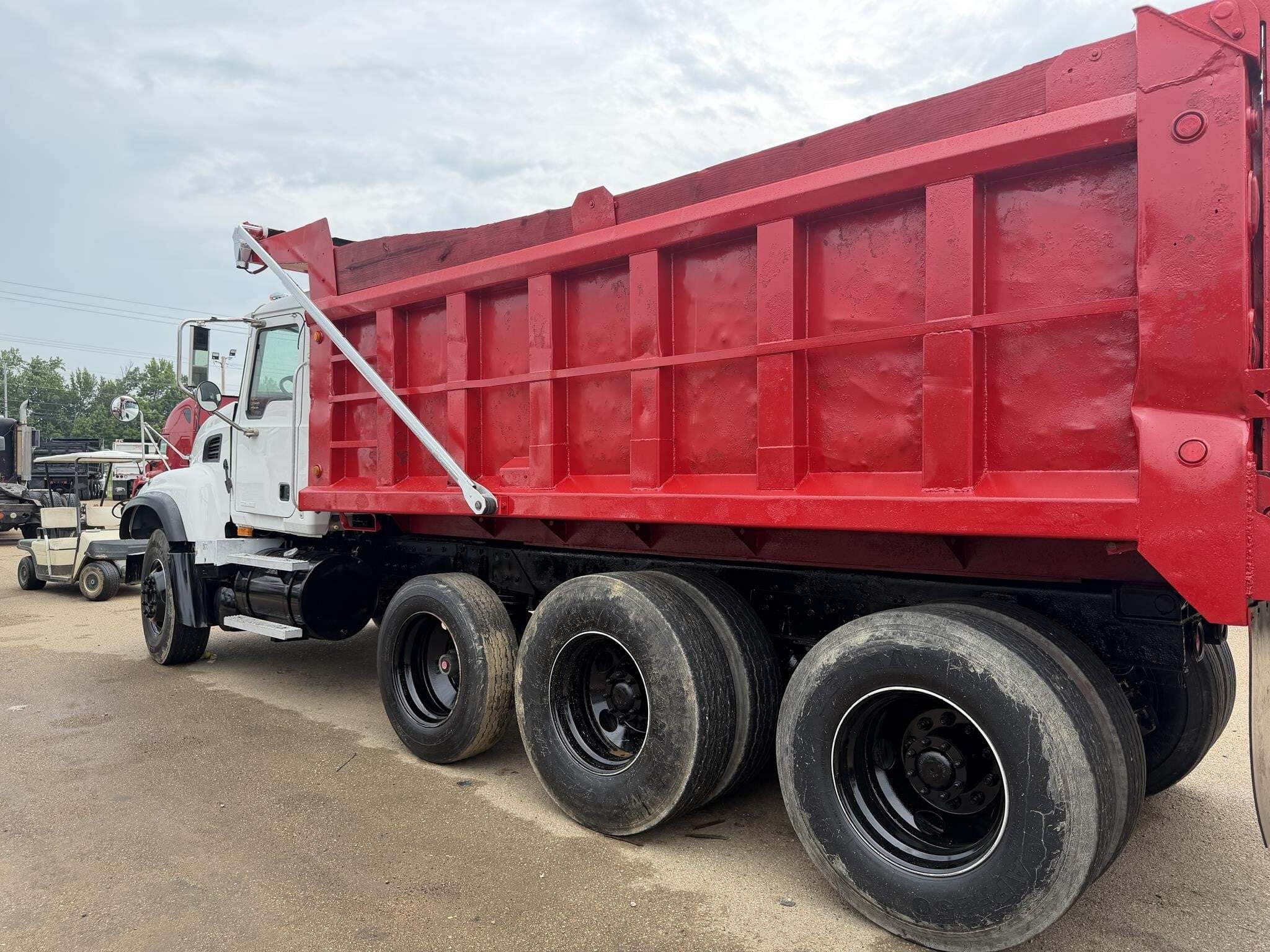 2006 Mack Granite CV713 Dump Trucks/Trailer