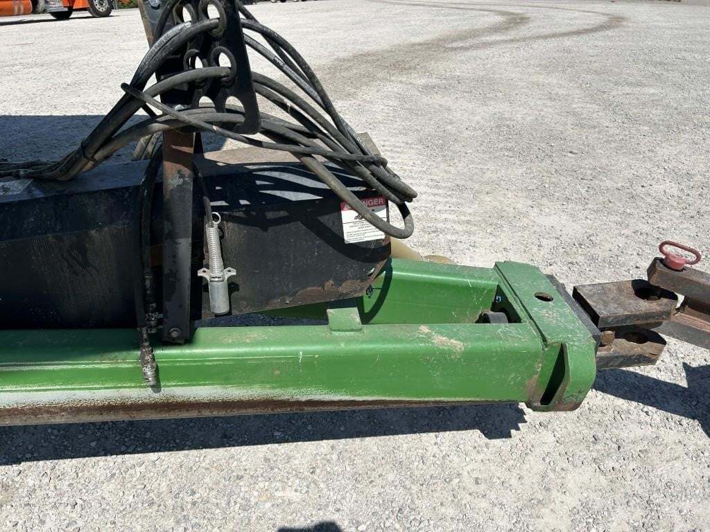 2008 J&M 1000-20 Grain Cart