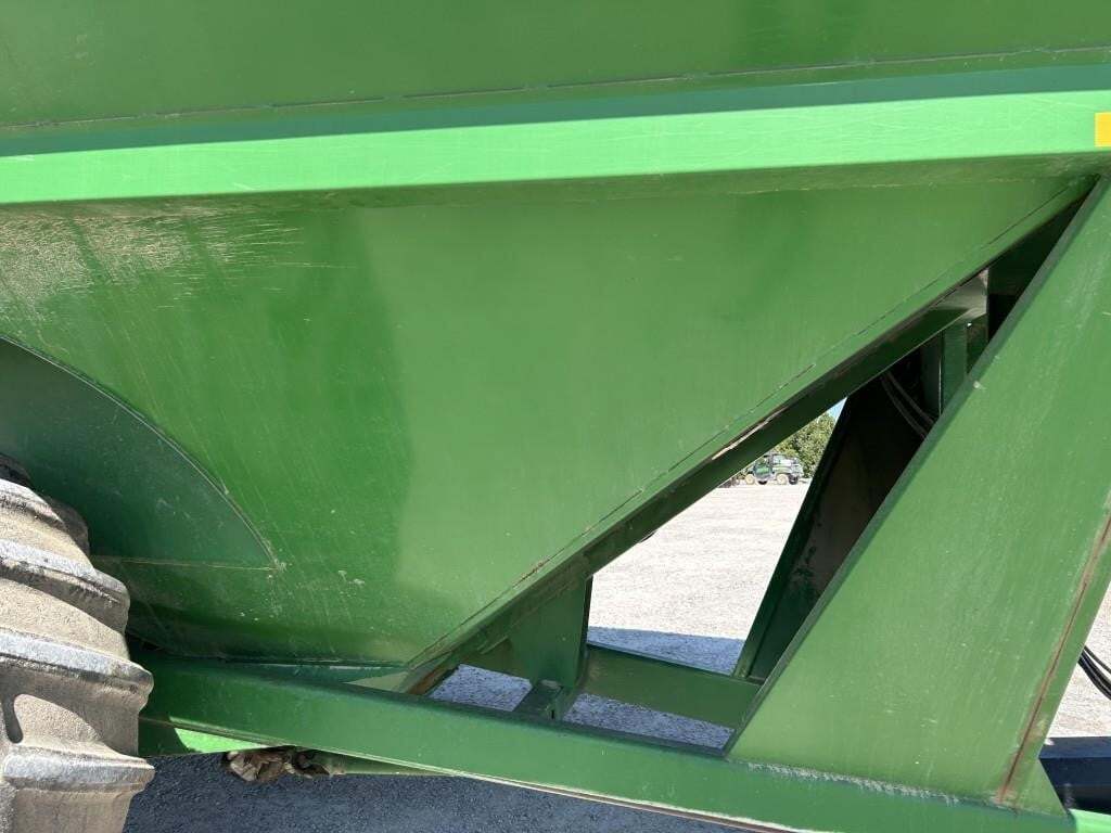 2008 J&M 1000-20 Grain Cart
