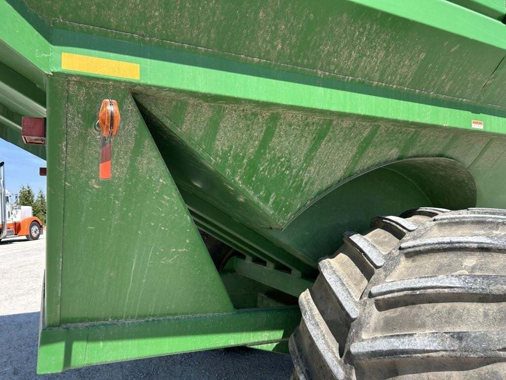 2008 J&M 1000-20 Grain Cart