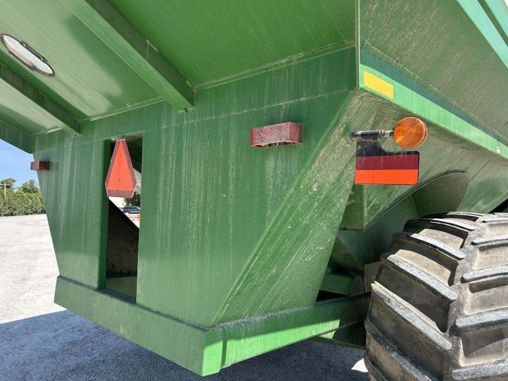 2008 J&M 1000-20 Grain Cart