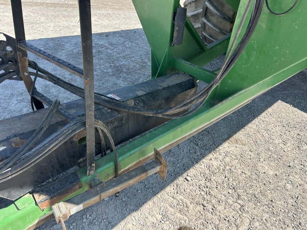 2008 J&M 1000-20 Grain Cart