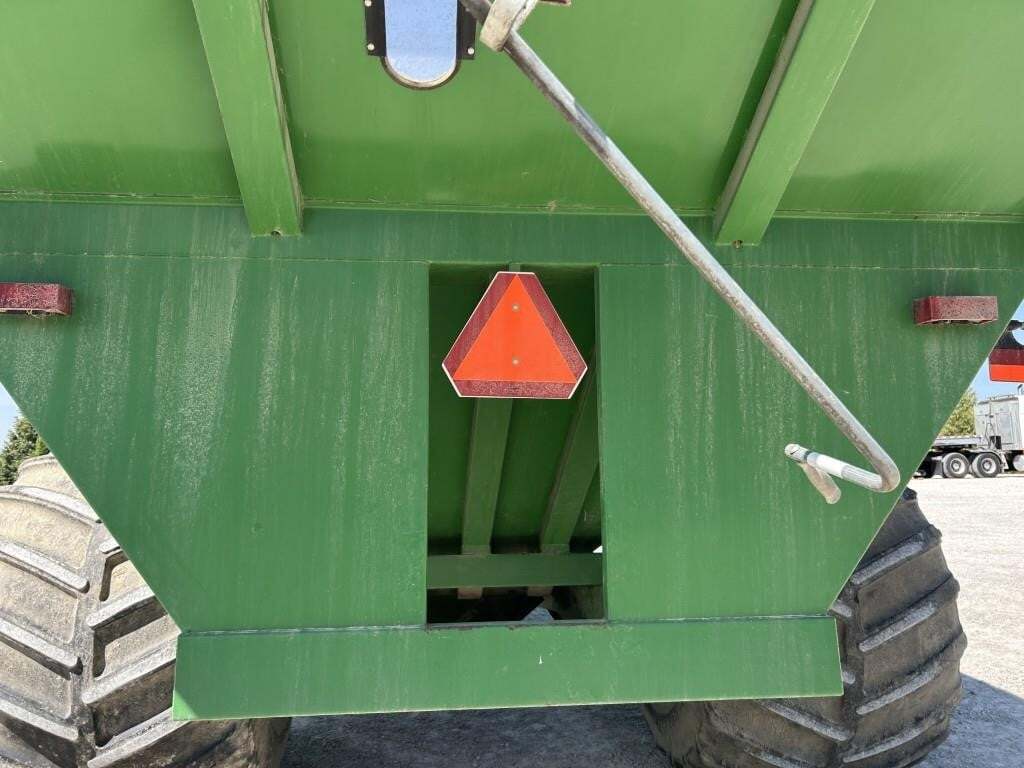 2008 J&M 1000-20 Grain Cart