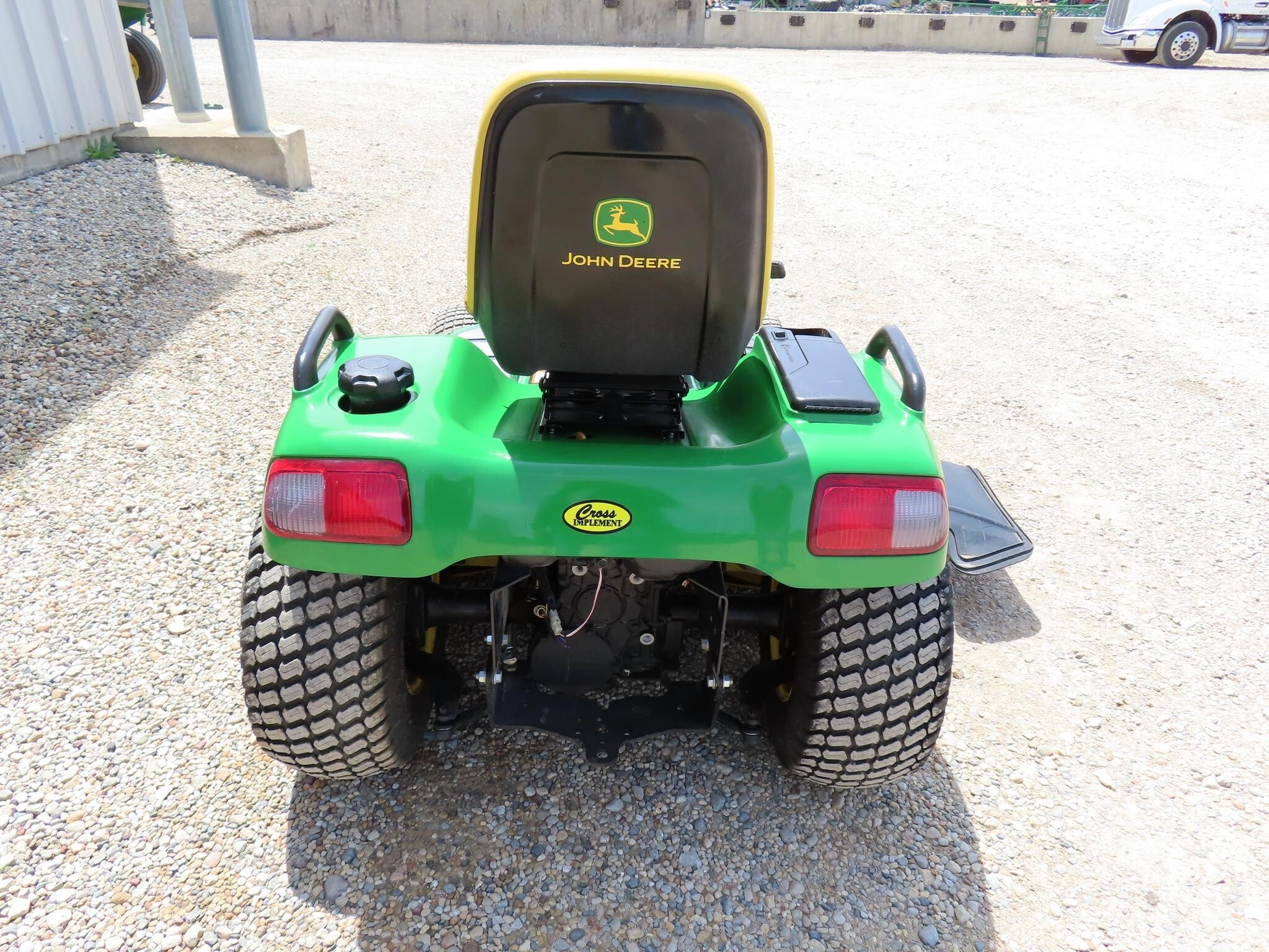 2012 John Deere X724 Lawn Mower