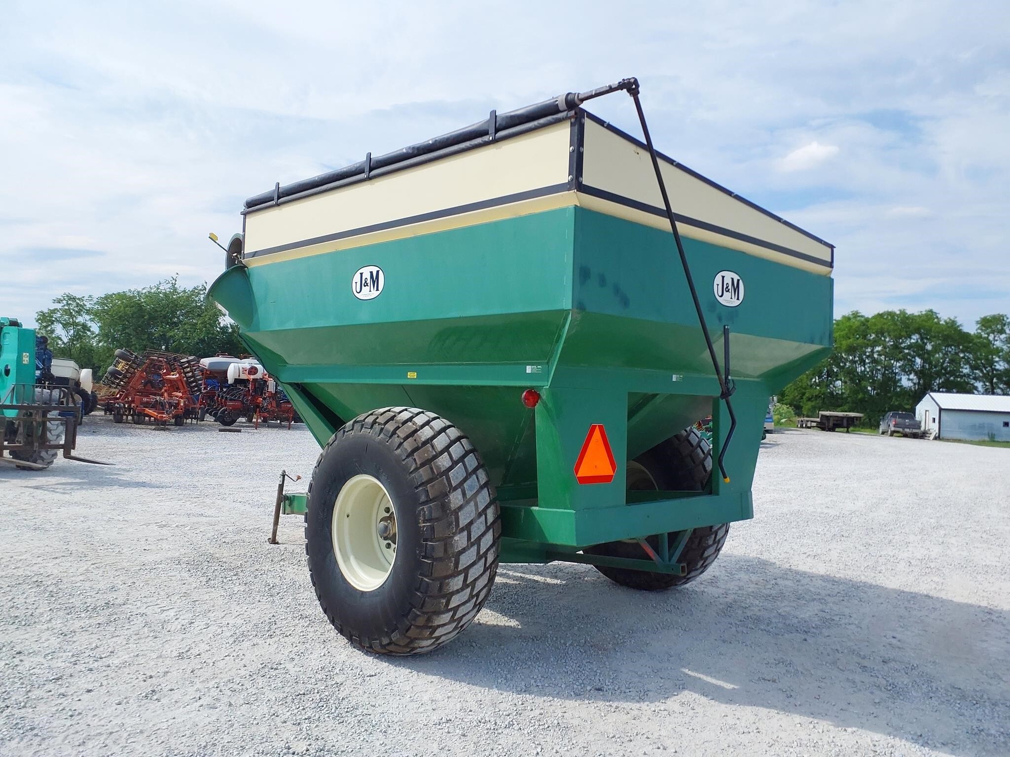  J&M 500-14 Grain Cart