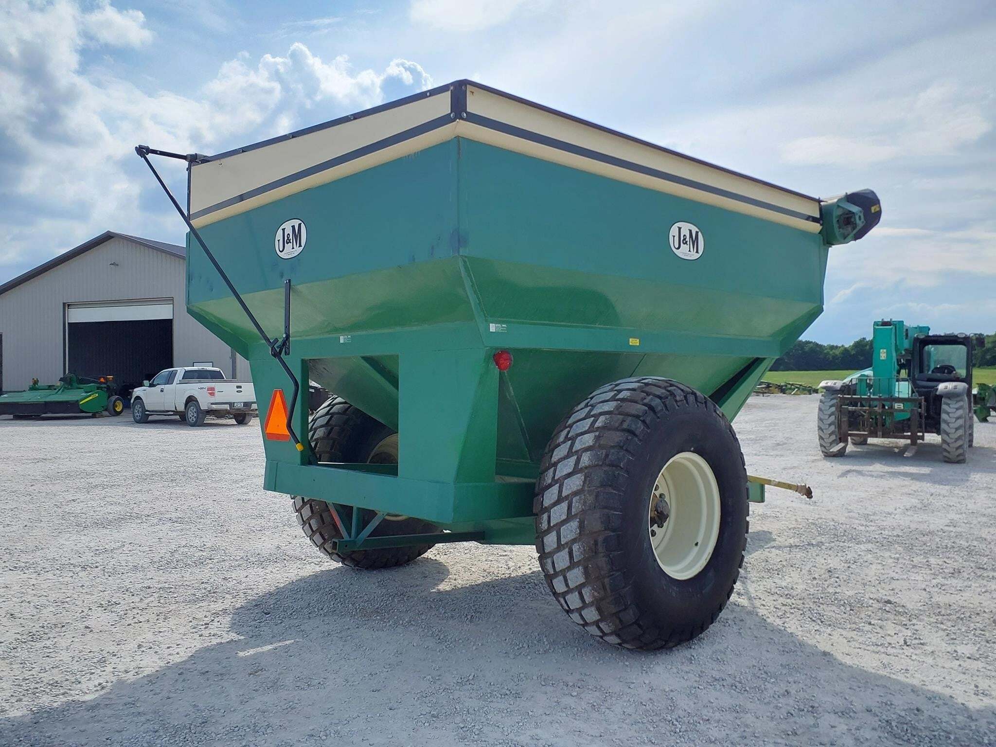  J&M 500-14 Grain Cart