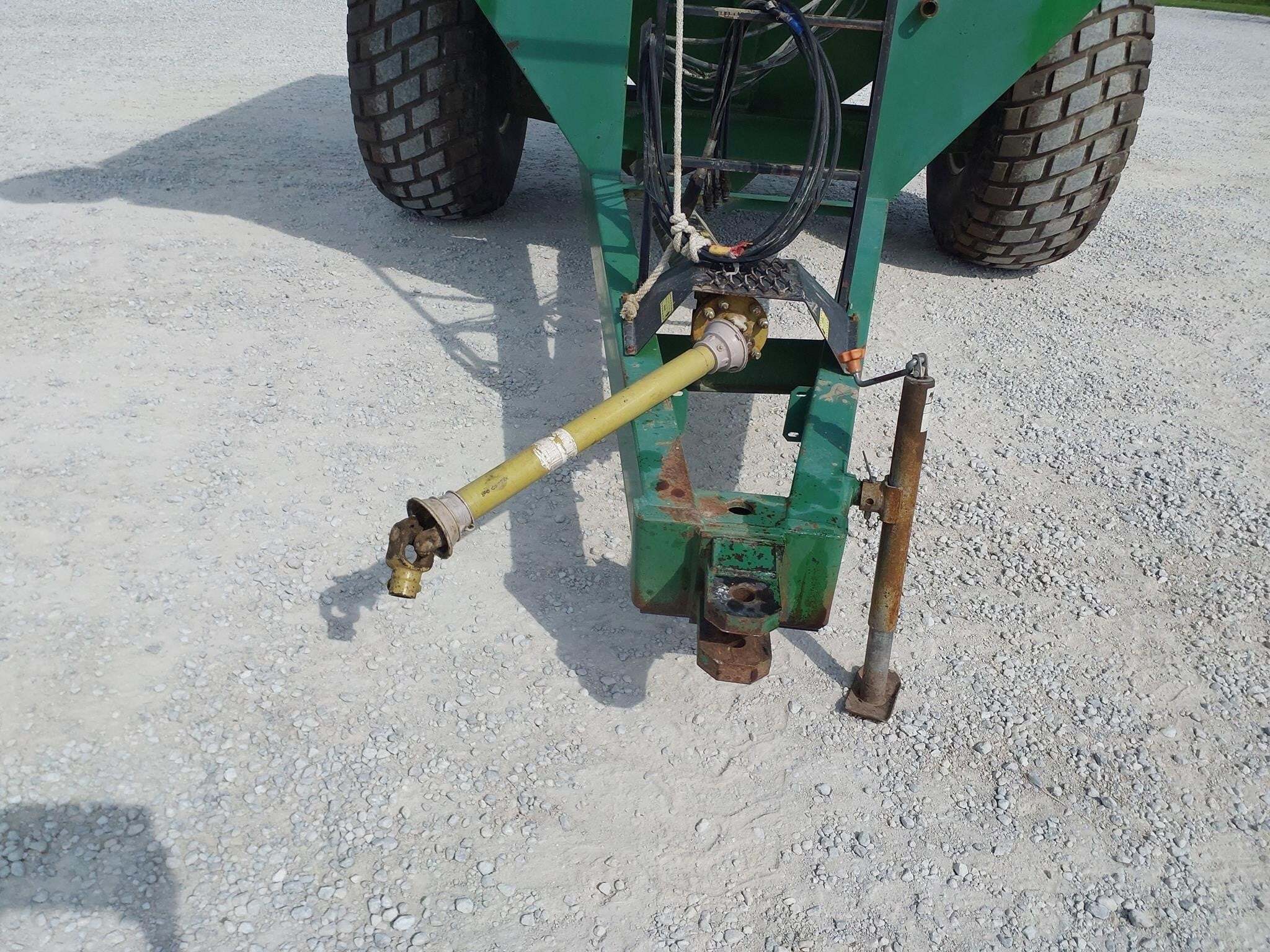  J&M 500-14 Grain Cart