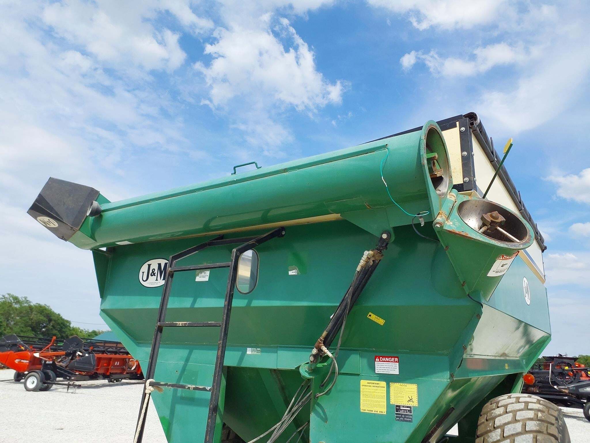  J&M 500-14 Grain Cart