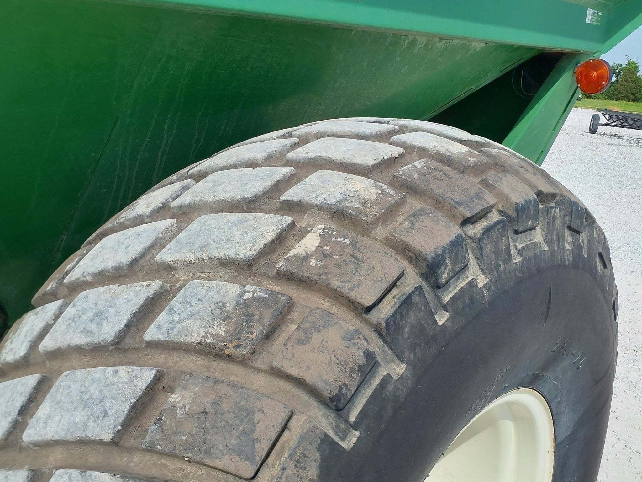  J&M 500-14 Grain Cart