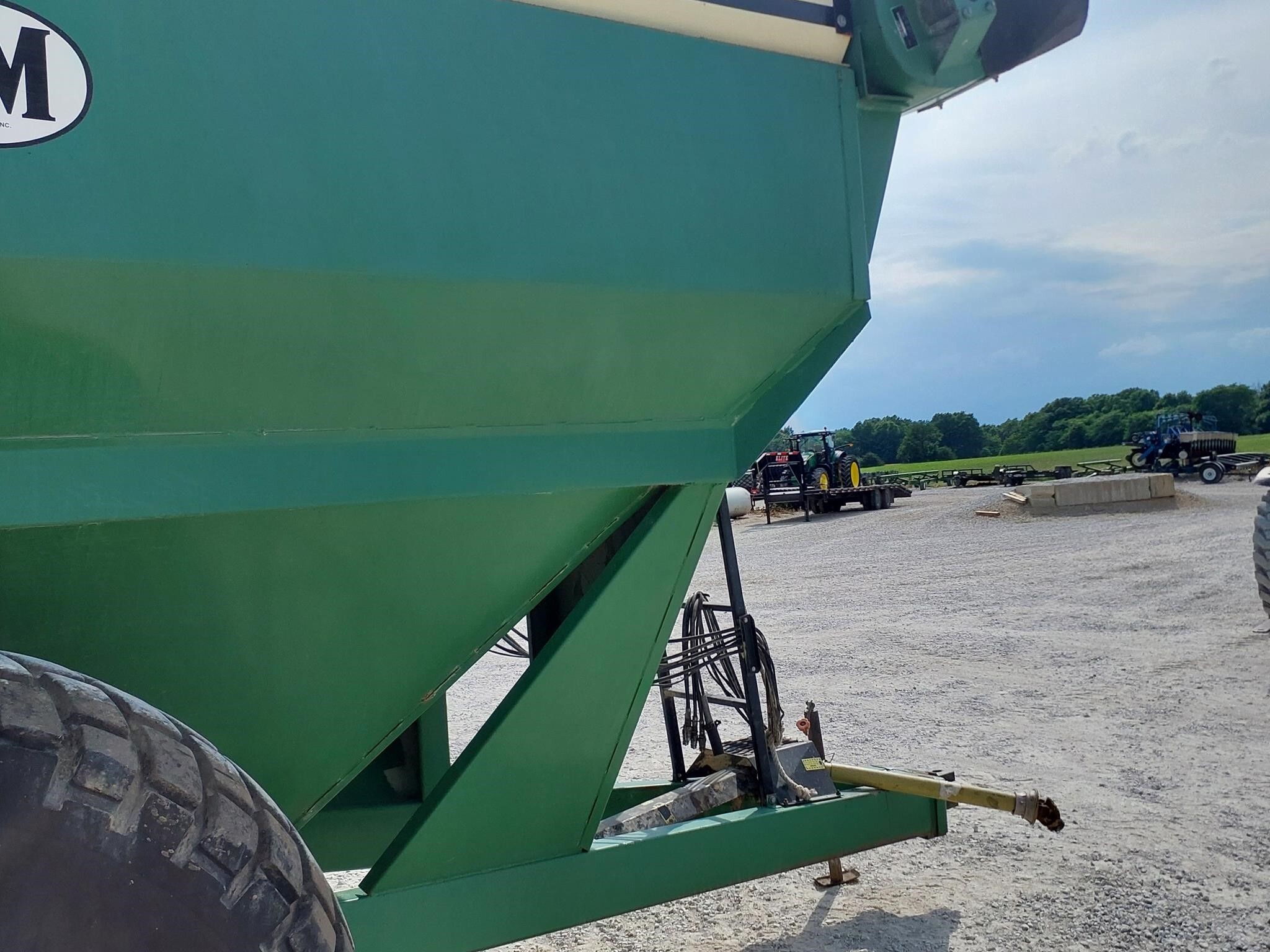  J&M 500-14 Grain Cart