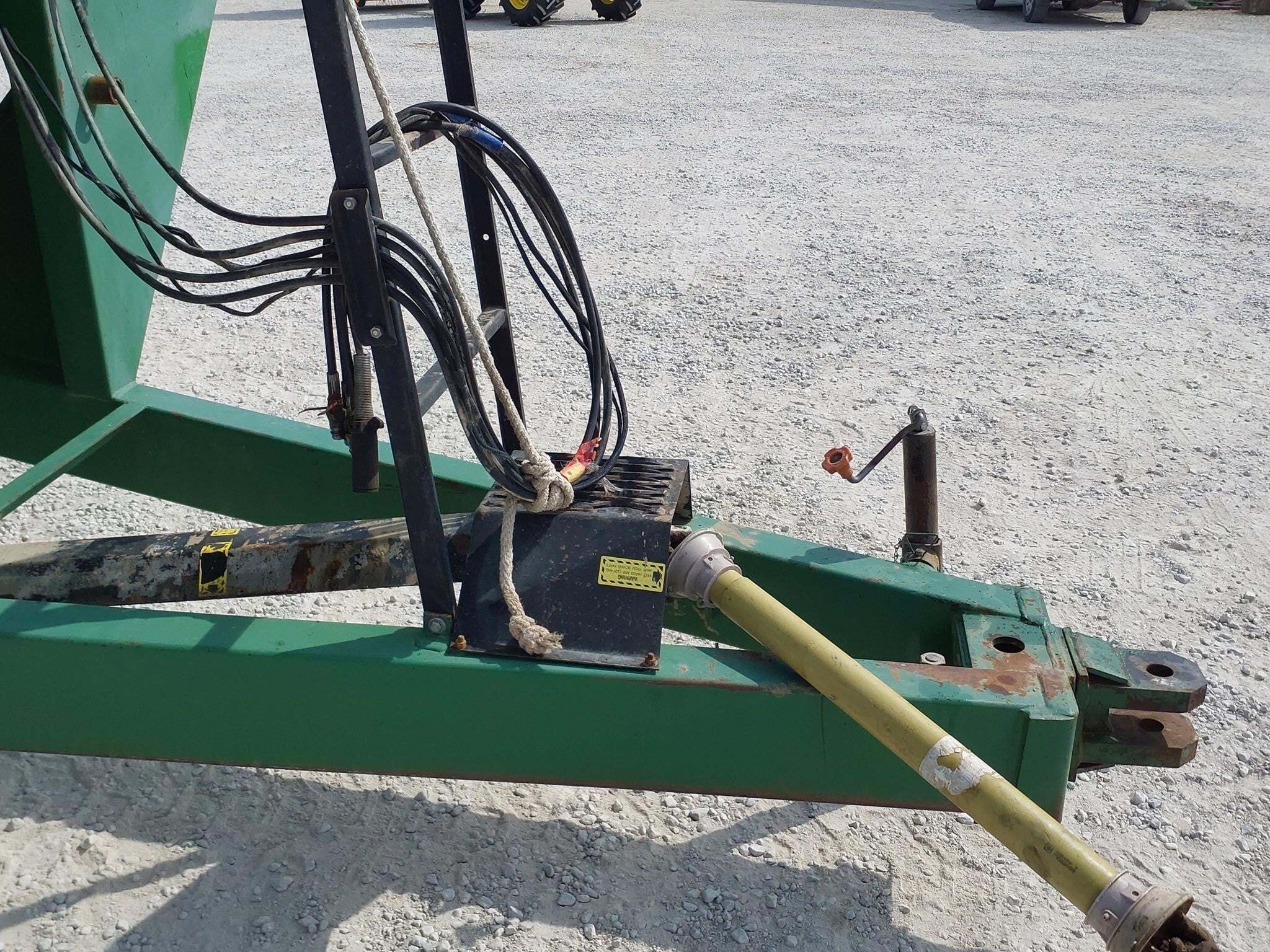  J&M 500-14 Grain Cart
