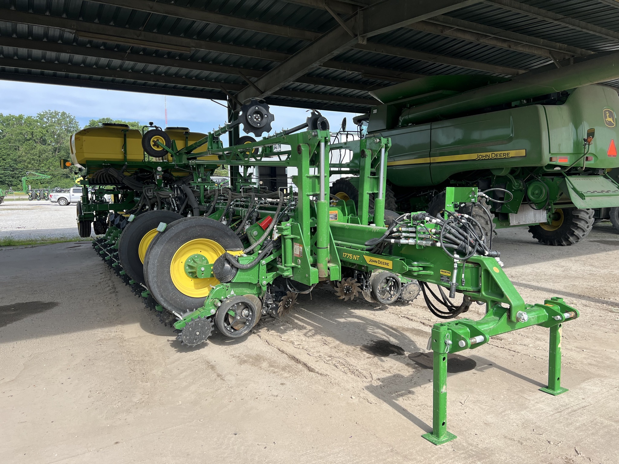 2025 John Deere 1775 Planter