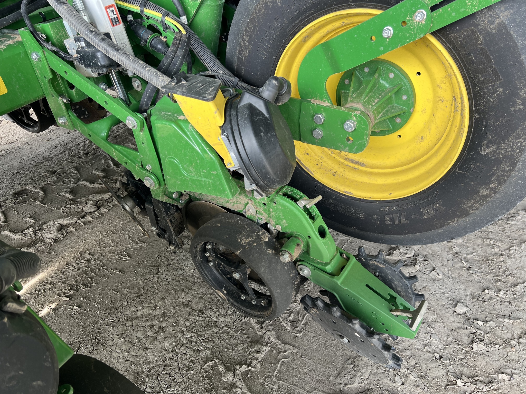 2025 John Deere 1775 Planter