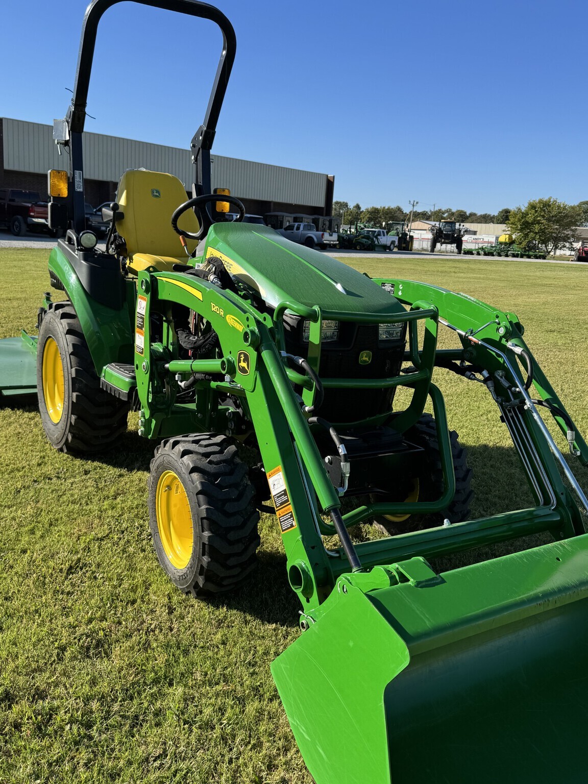 2023 John Deere 2025R Tractor