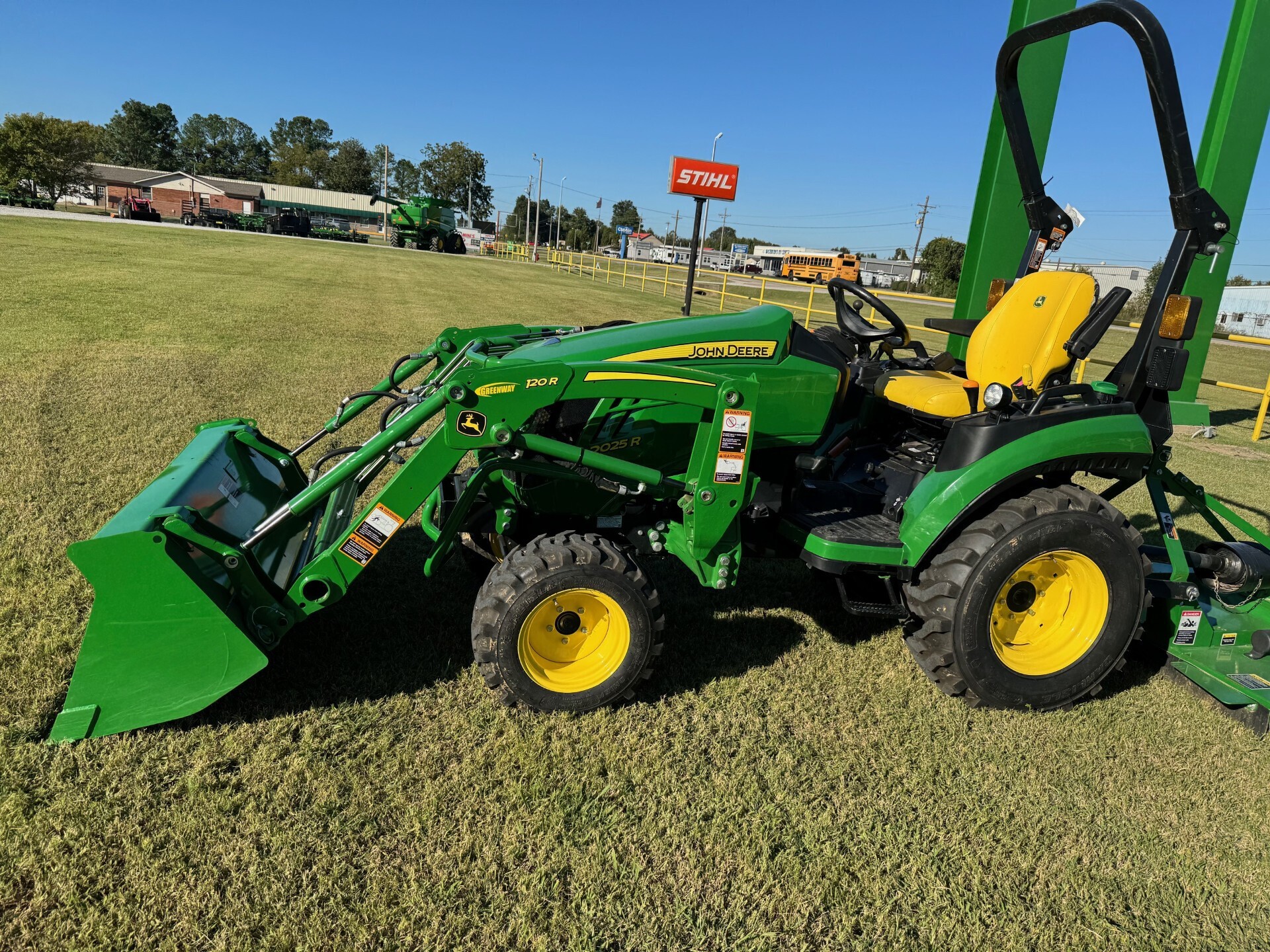 2023 John Deere 2025R Tractor