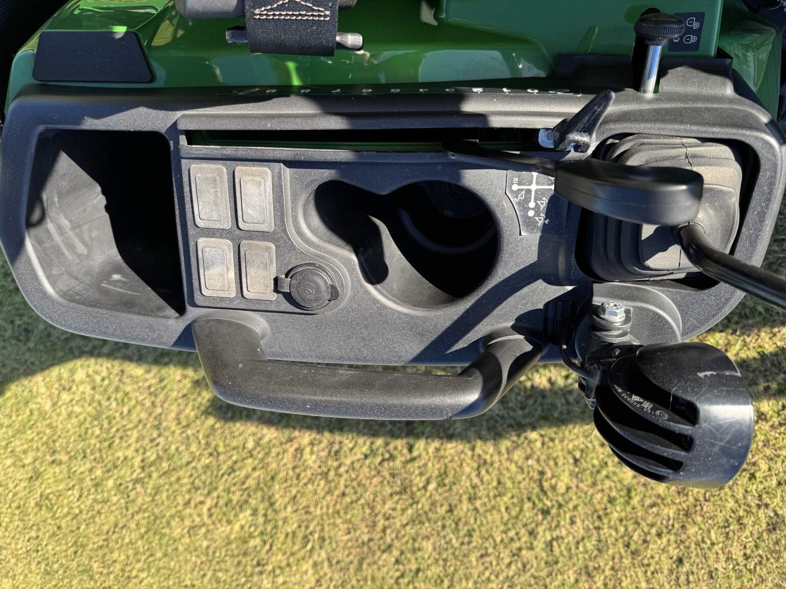 2023 John Deere 2025R Tractor